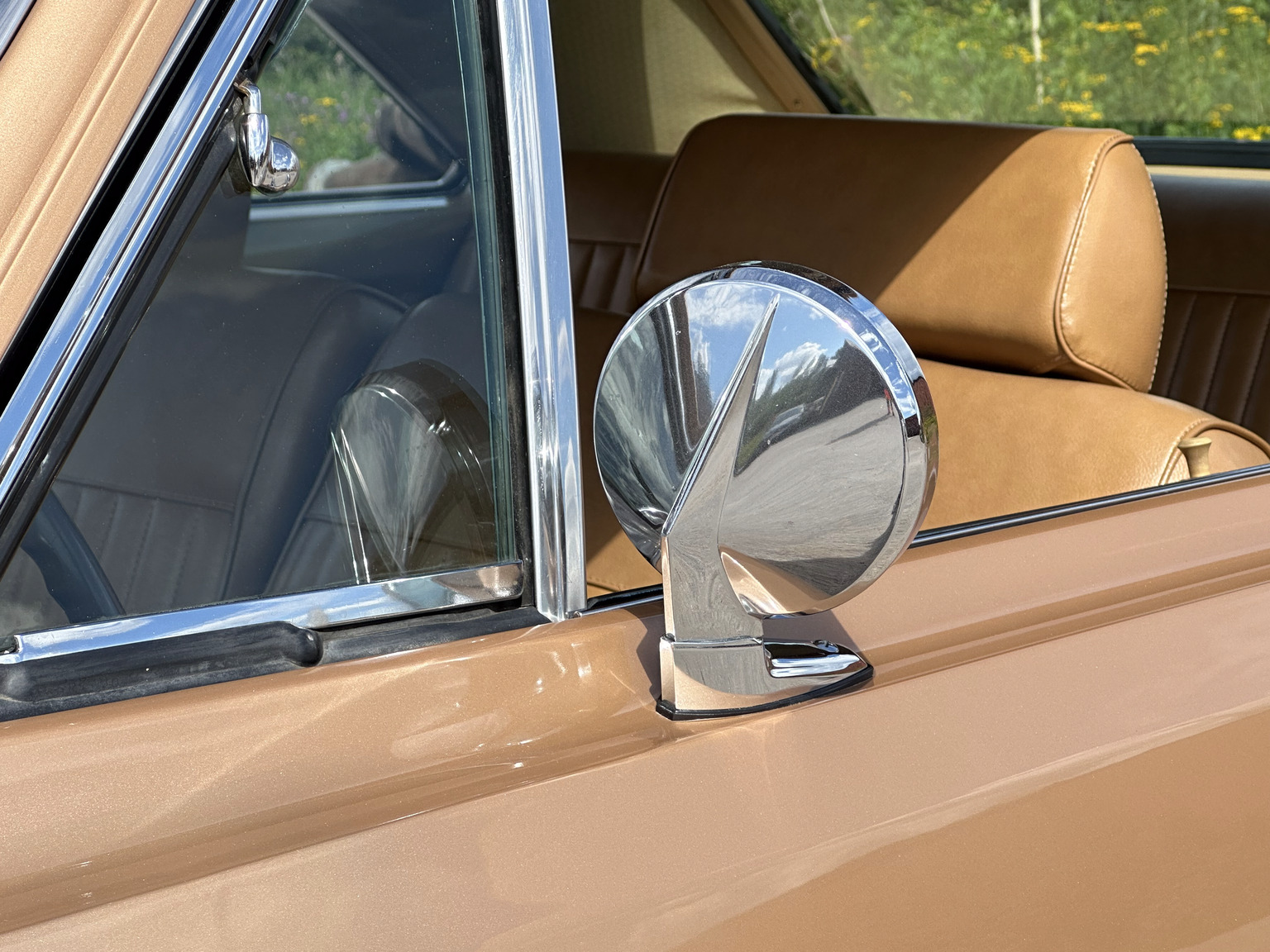 Exteriörbild på 1969 Dodge Dart Swinger 340