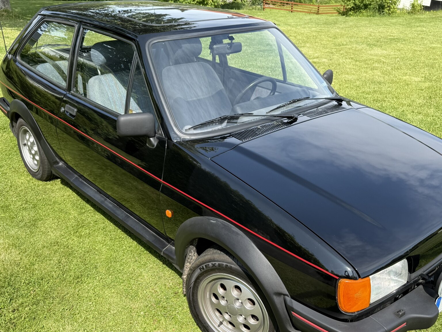 Exteriörbild på 1988 Ford Fiesta XR2