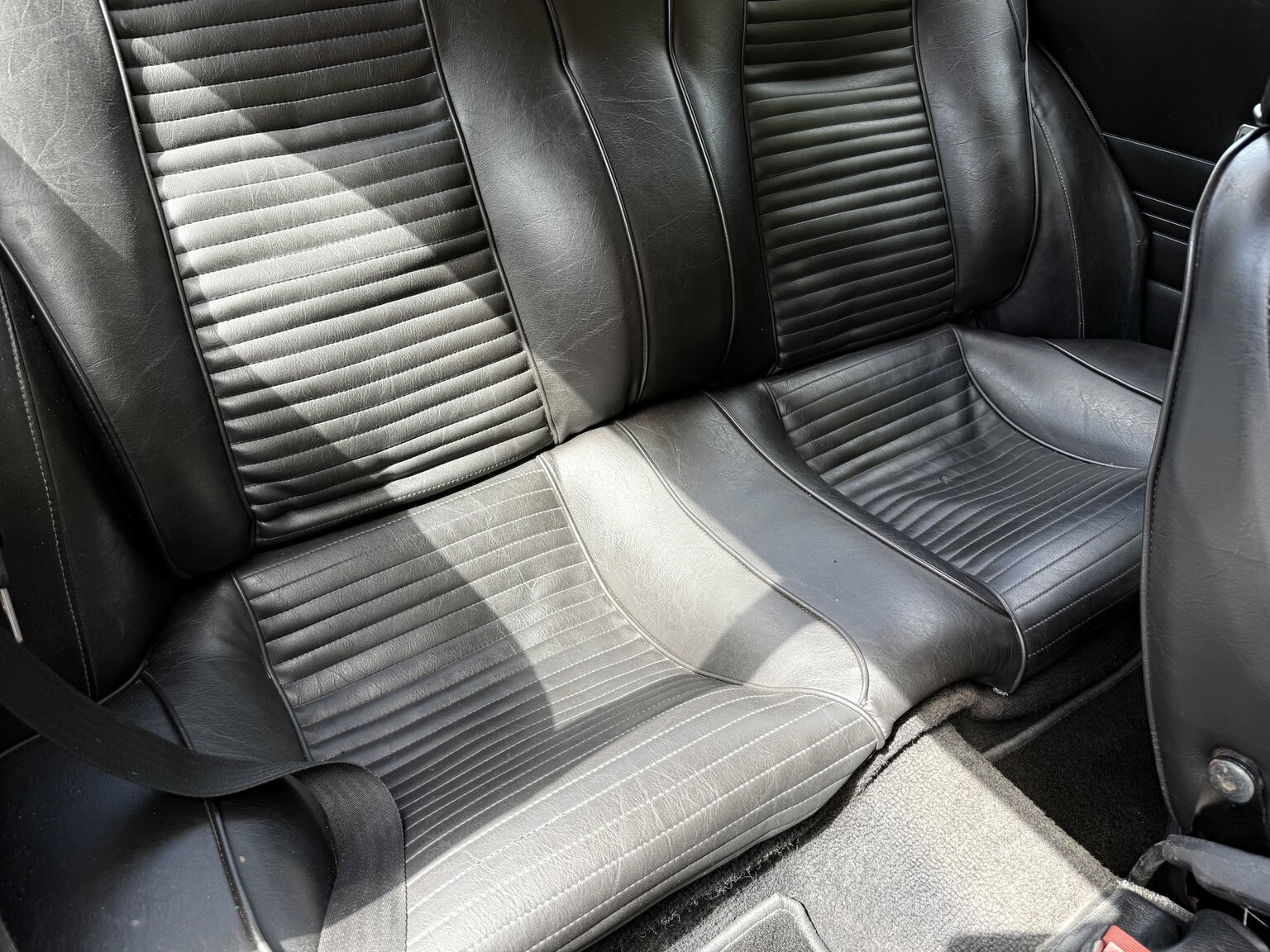 Interior image of 1974 Alfa Romeo GT 1600 Junior