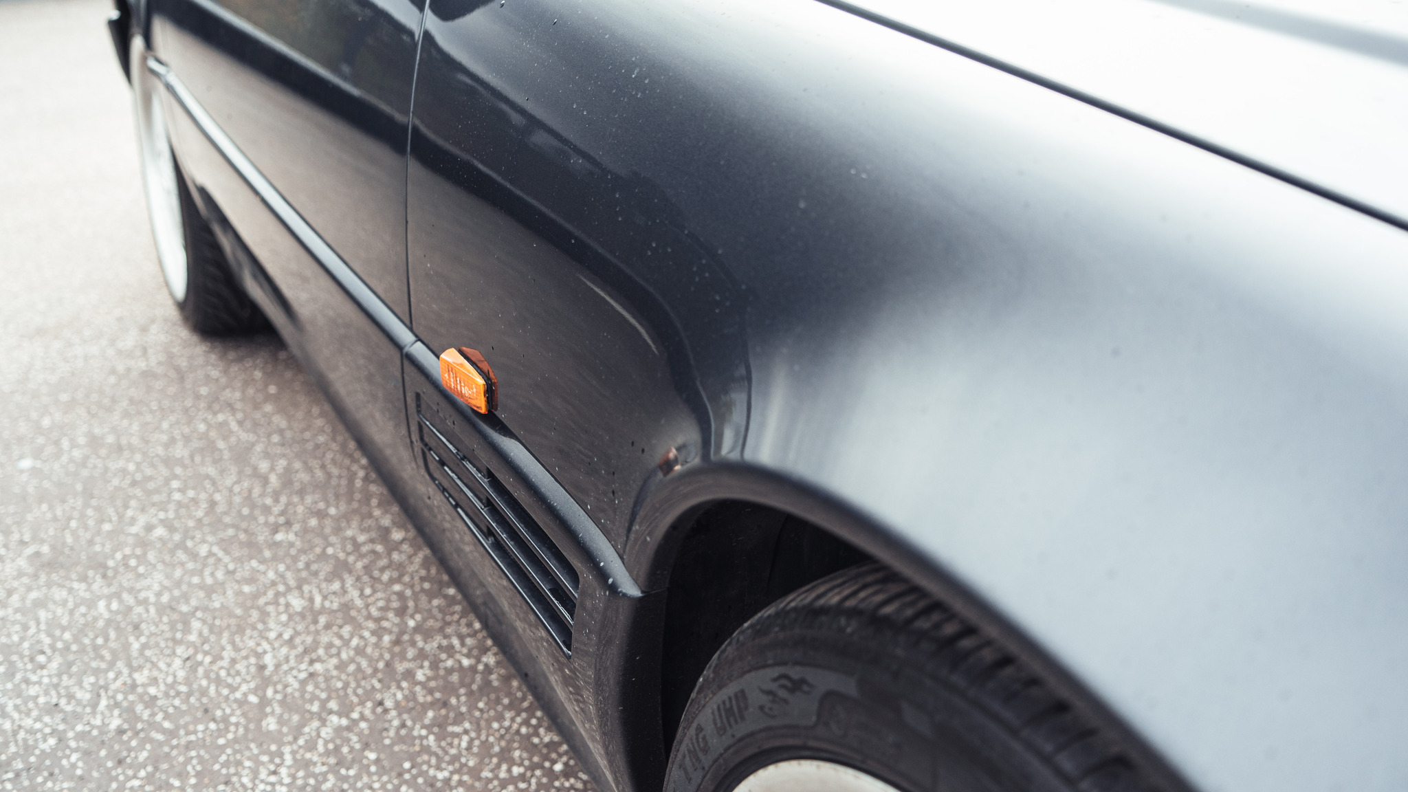 Exteriörbild på 1994 Mercedes SL320 (R129)  (36)