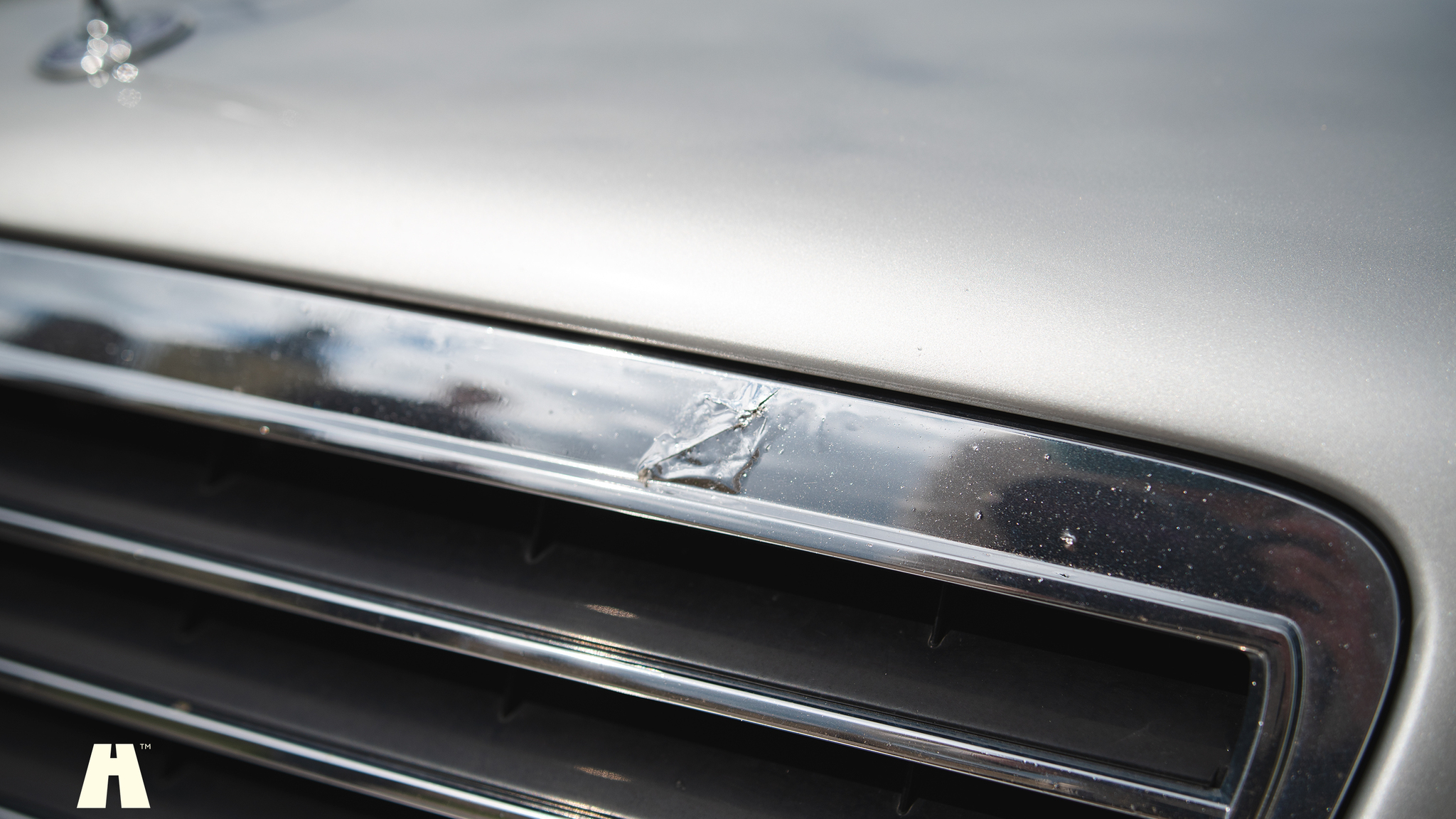 Exterior image of 2000 Mercedes E430