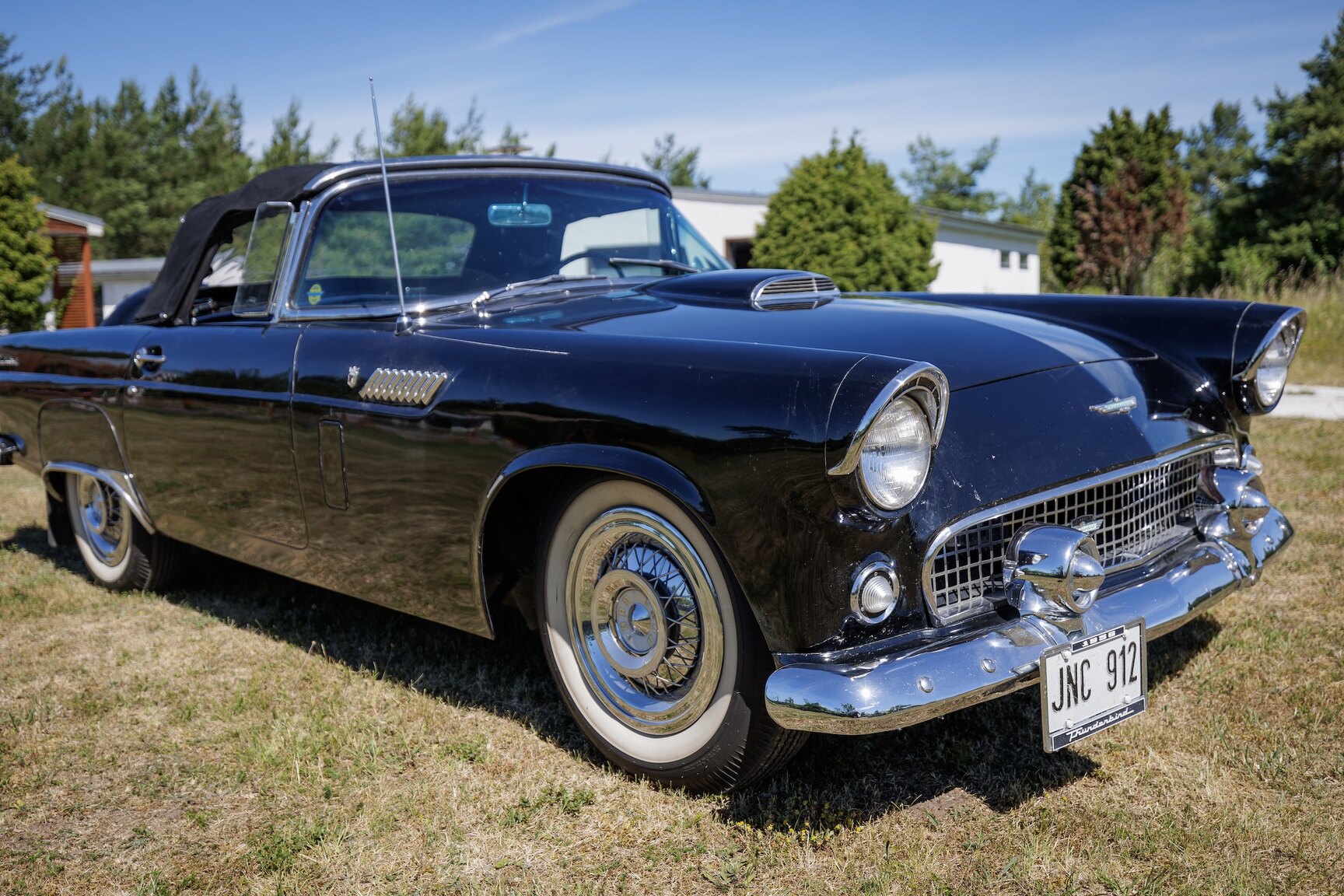 Aussenfoto 1956 Ford Thunderbird
