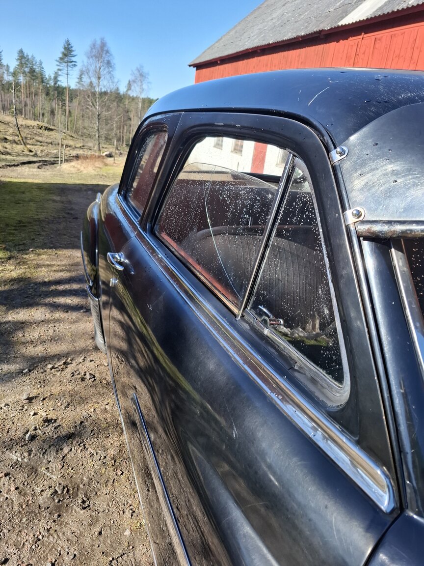 Exteriörbild på 1949 Dodge Coronet Club Coupé