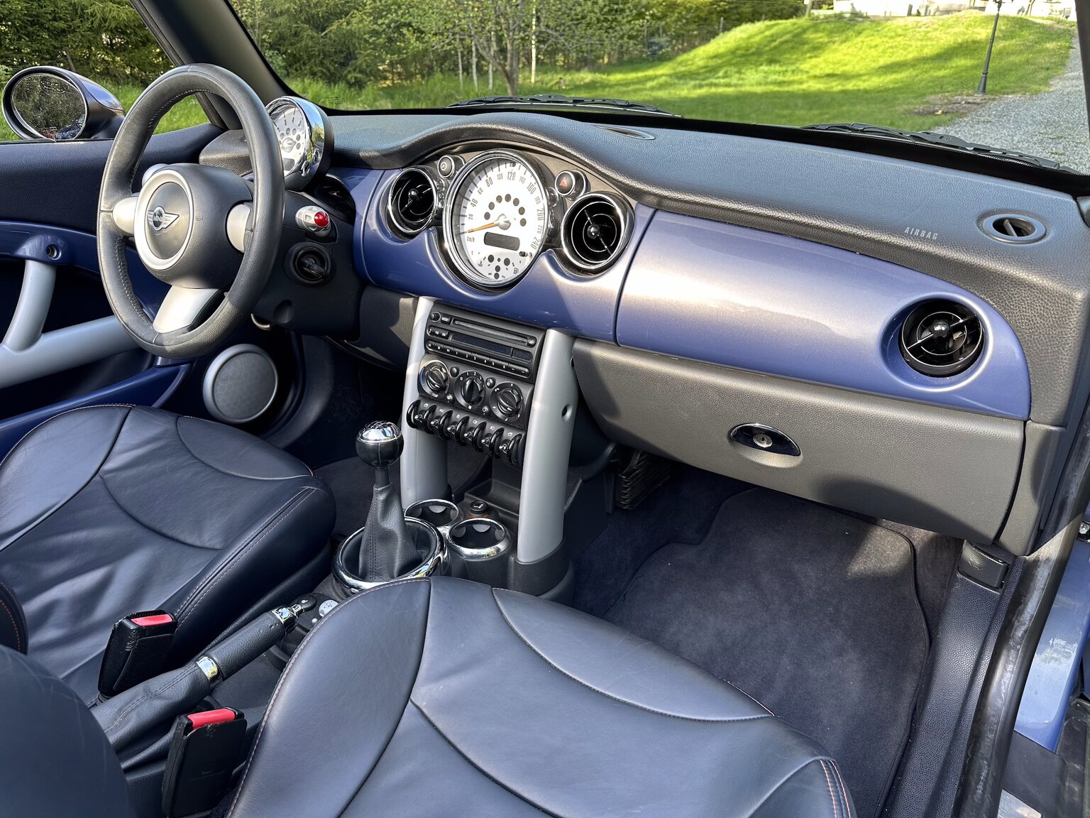 Interior image of 2004 Mini Cooper Convertible