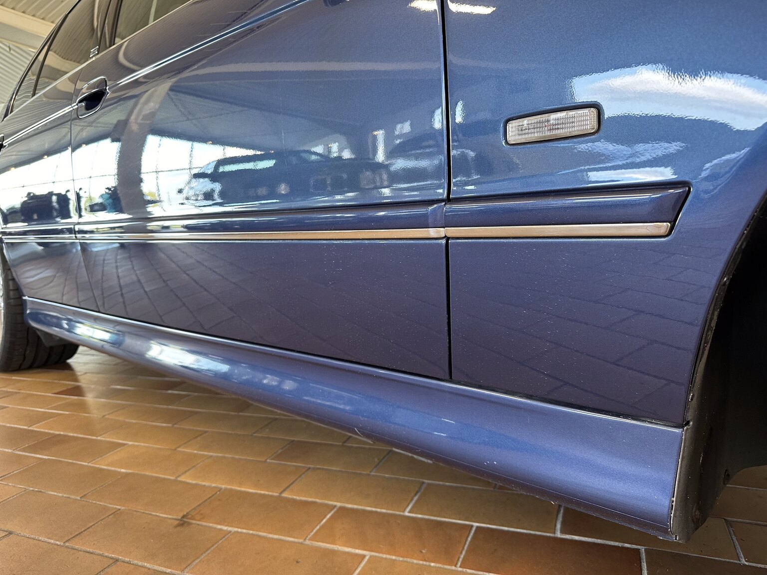 Exteriörbild på 2002 ALPINA B10 V8S