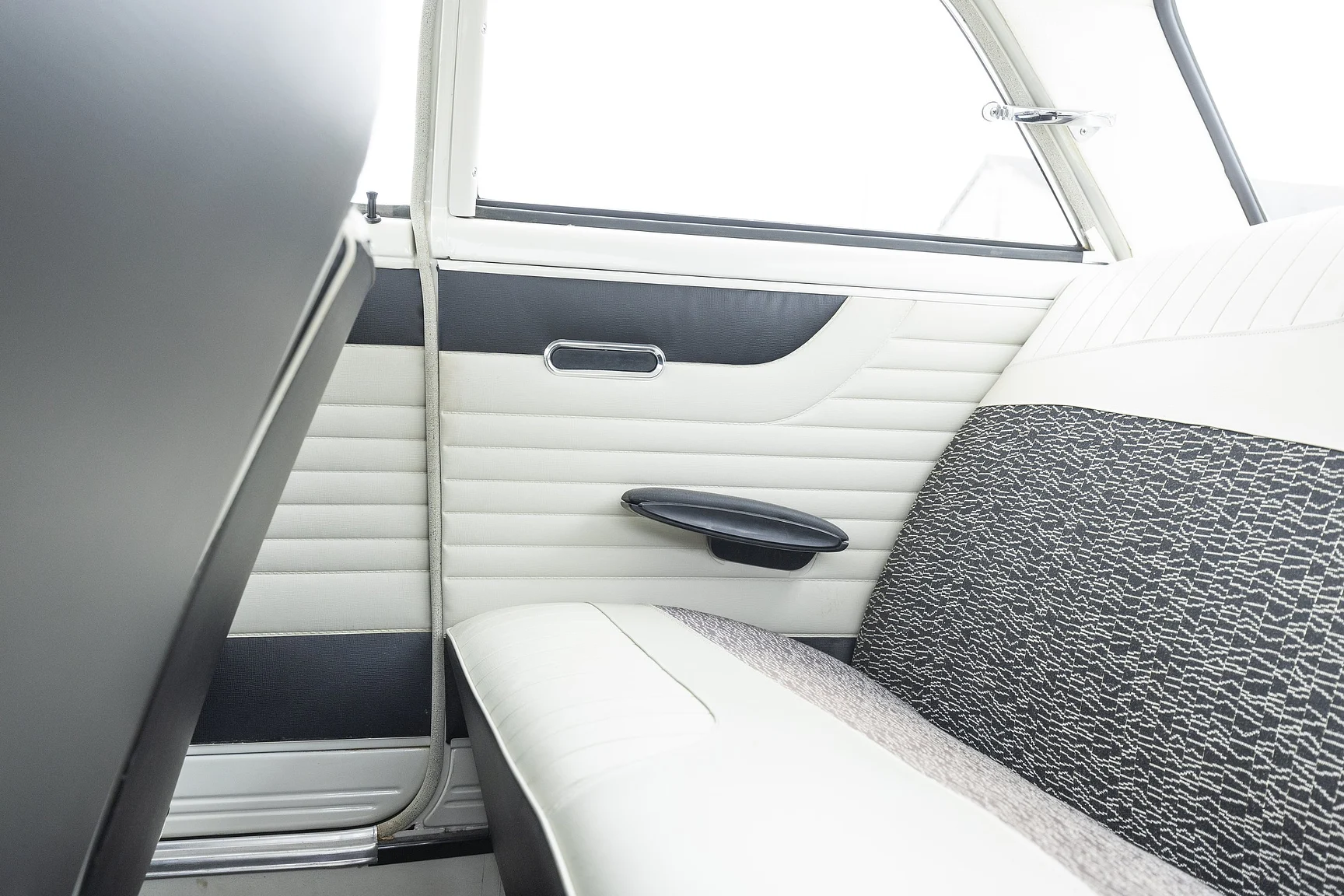 Innenraumfoto von 1964 Ford Taunus 17M RS - NO RESERVE (23)