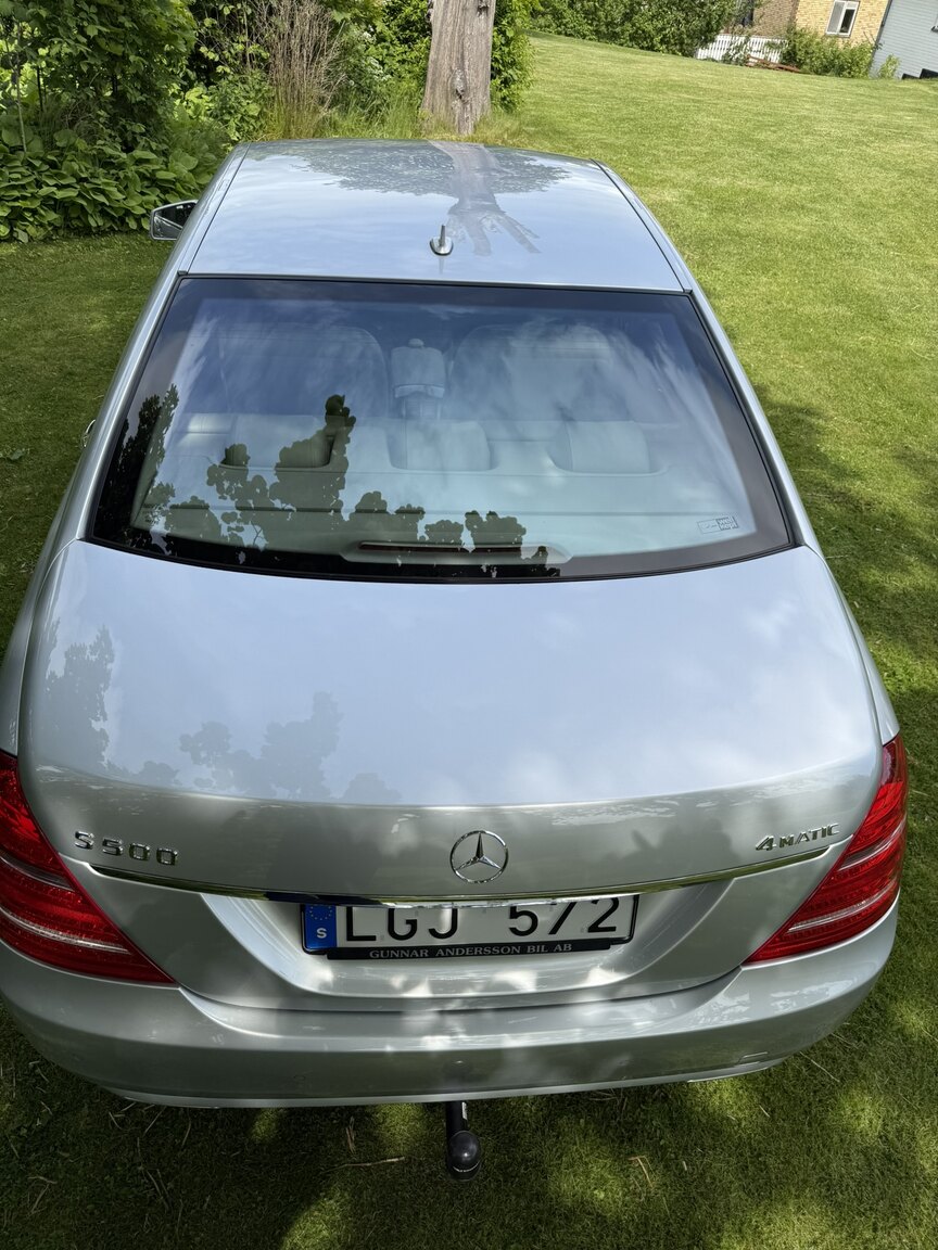 Exteriörbild på 2011 Mercedes-Benz S 500 4MATIC 