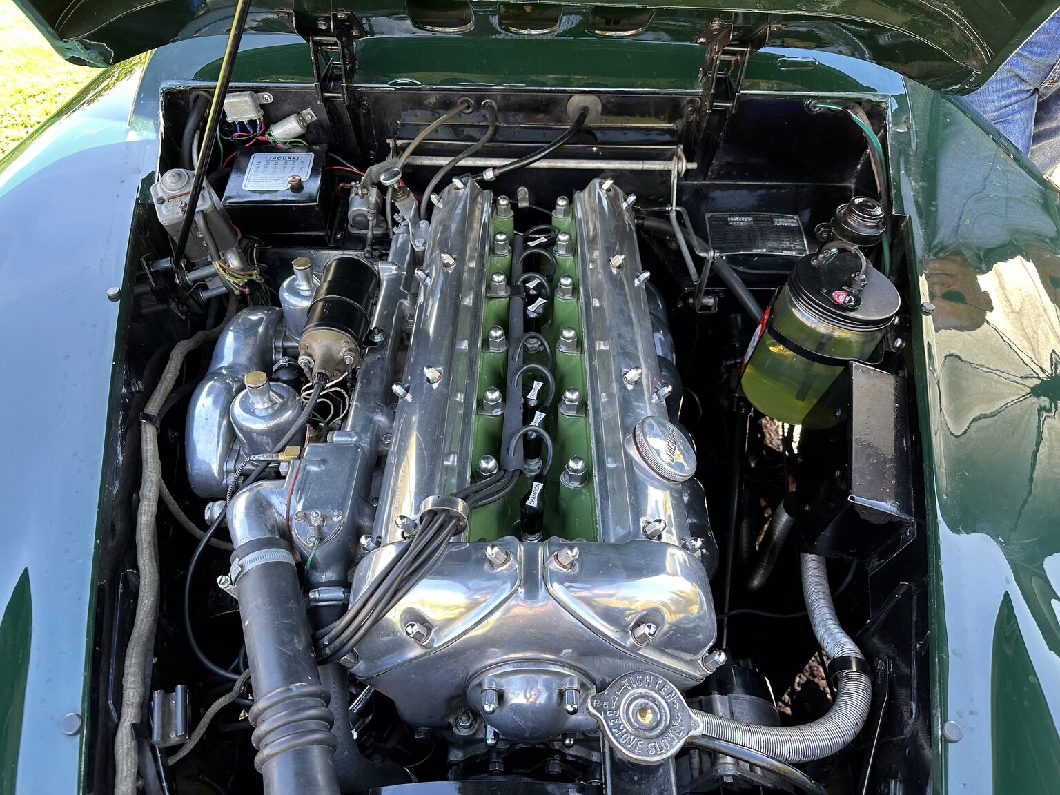 Image of 1958 Jaguar XK150 mechanics