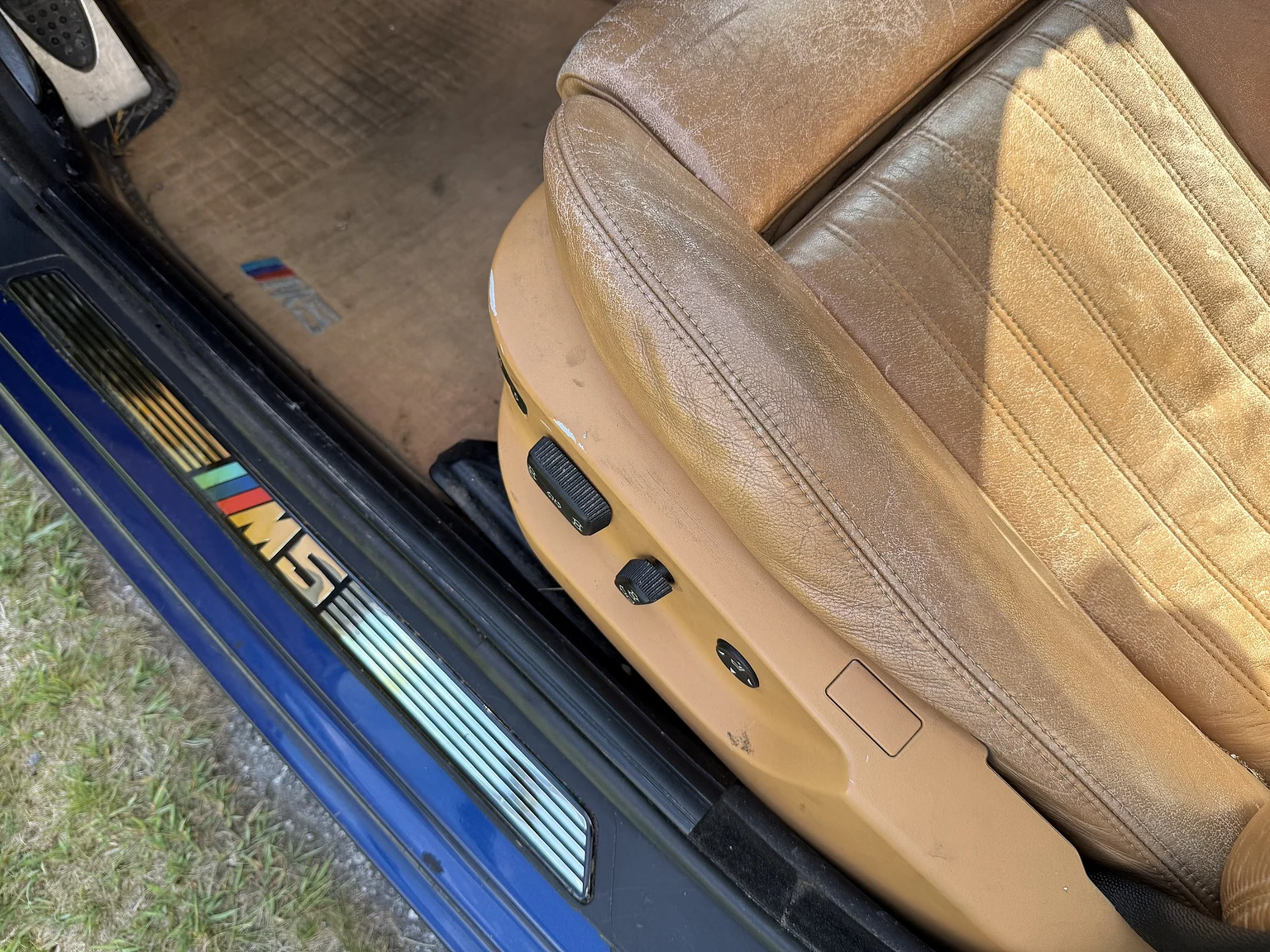 Innenraumfoto von 2001 BMW M5 E39 LCI (9)