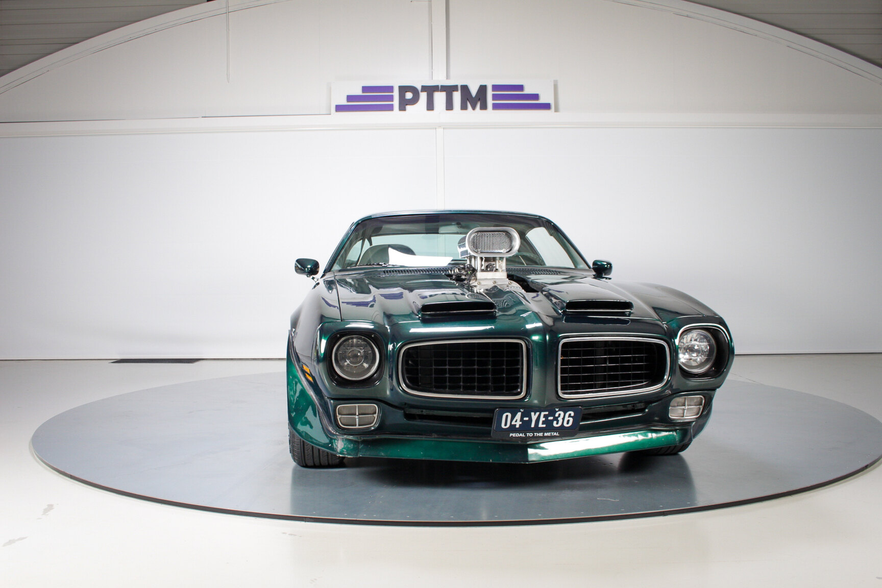 Exterior image of 1975 Pontiac Firebird Formula