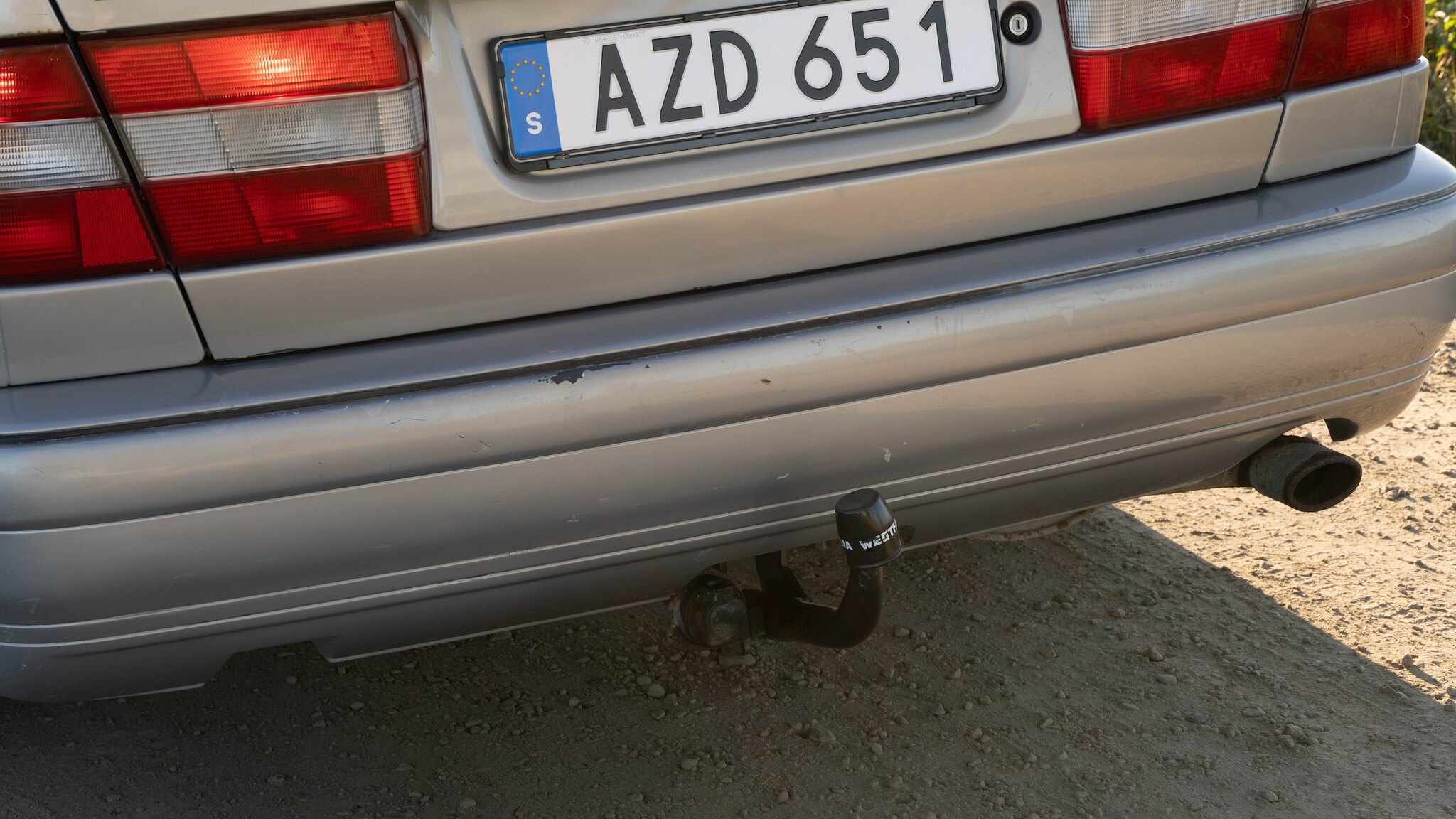 Exterior image of 1996 VOLVO 960 Executive