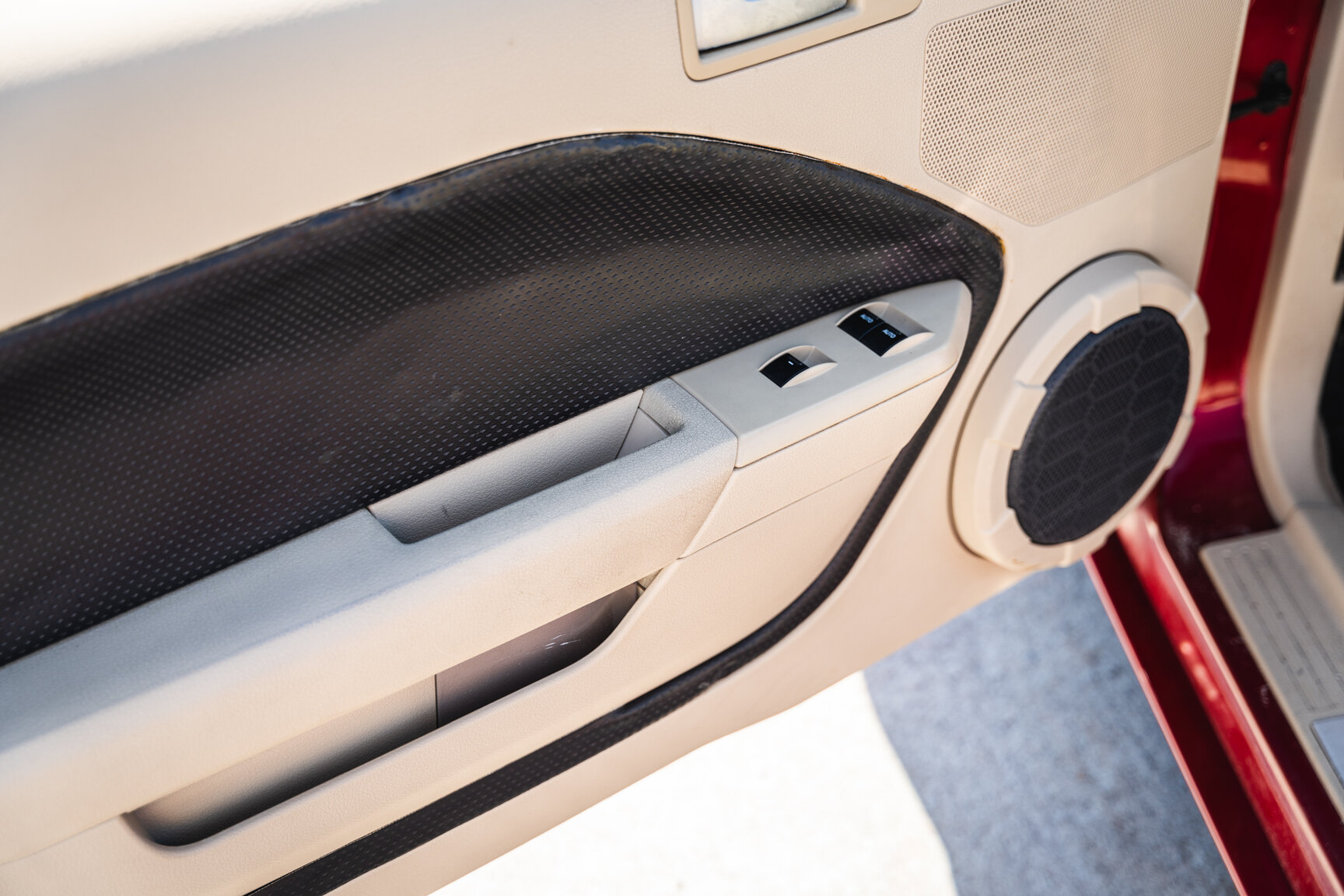 Interior image of 2005 Ford Mustang GT Cabriolet