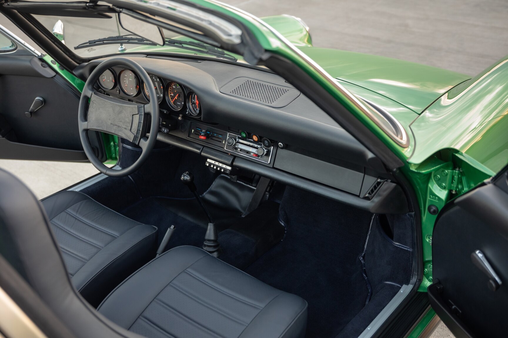 Innenraumfoto von 1974 Porsche 911 S Targa
