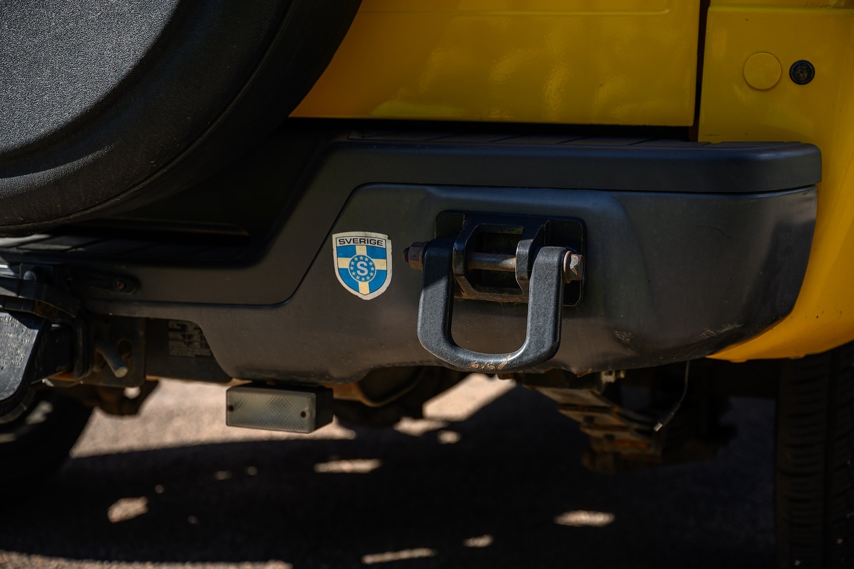 Exterior image of 2006 Hummer H3