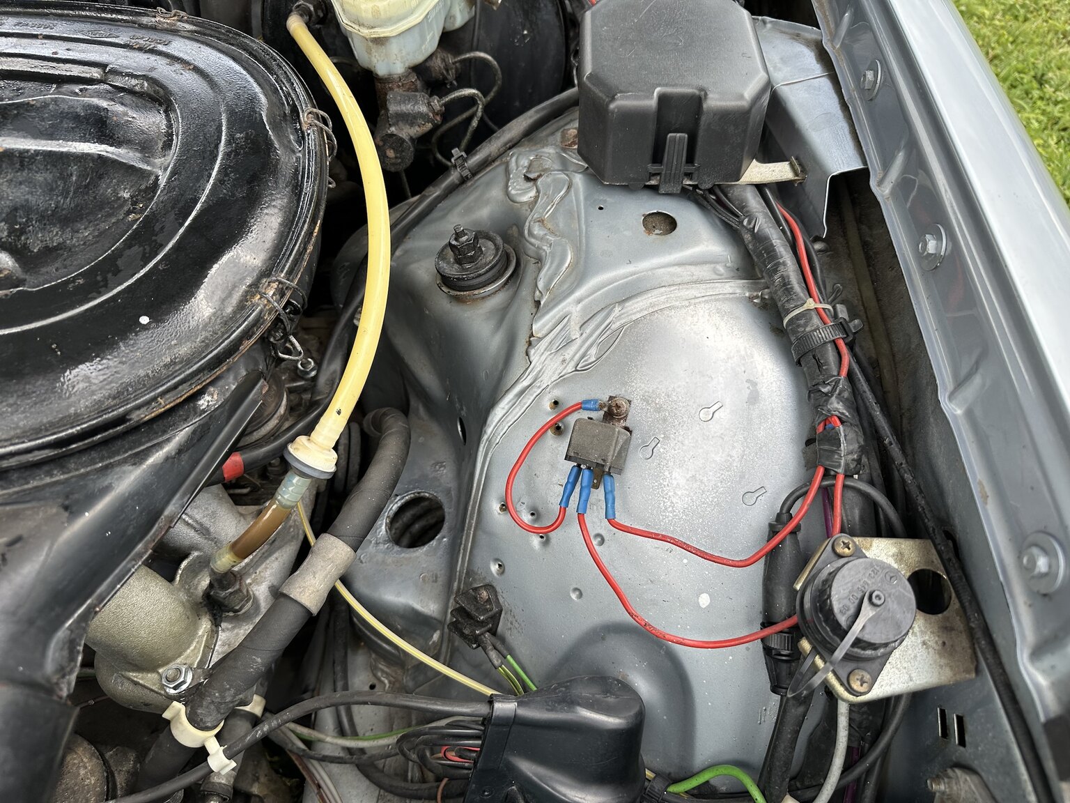 1984 Mercedes-Benz 230 CE, Mekanik