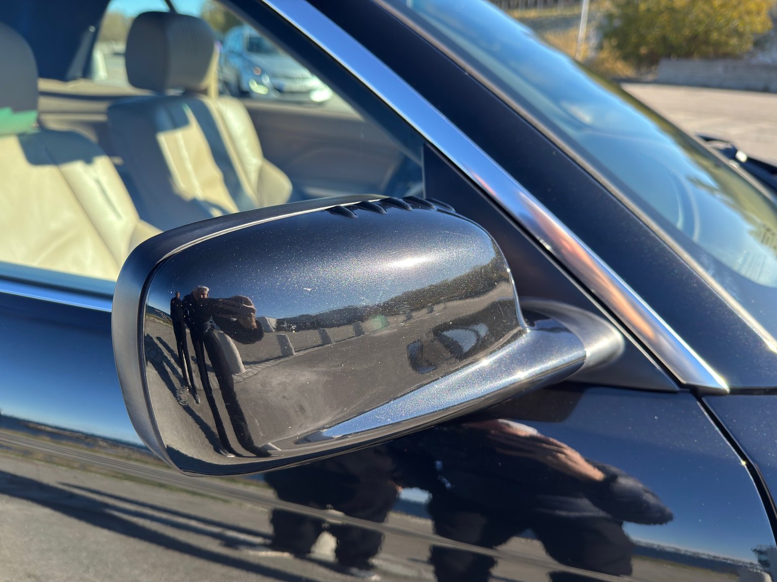 Exteriörbild på 2001 BMW 325IA CAB