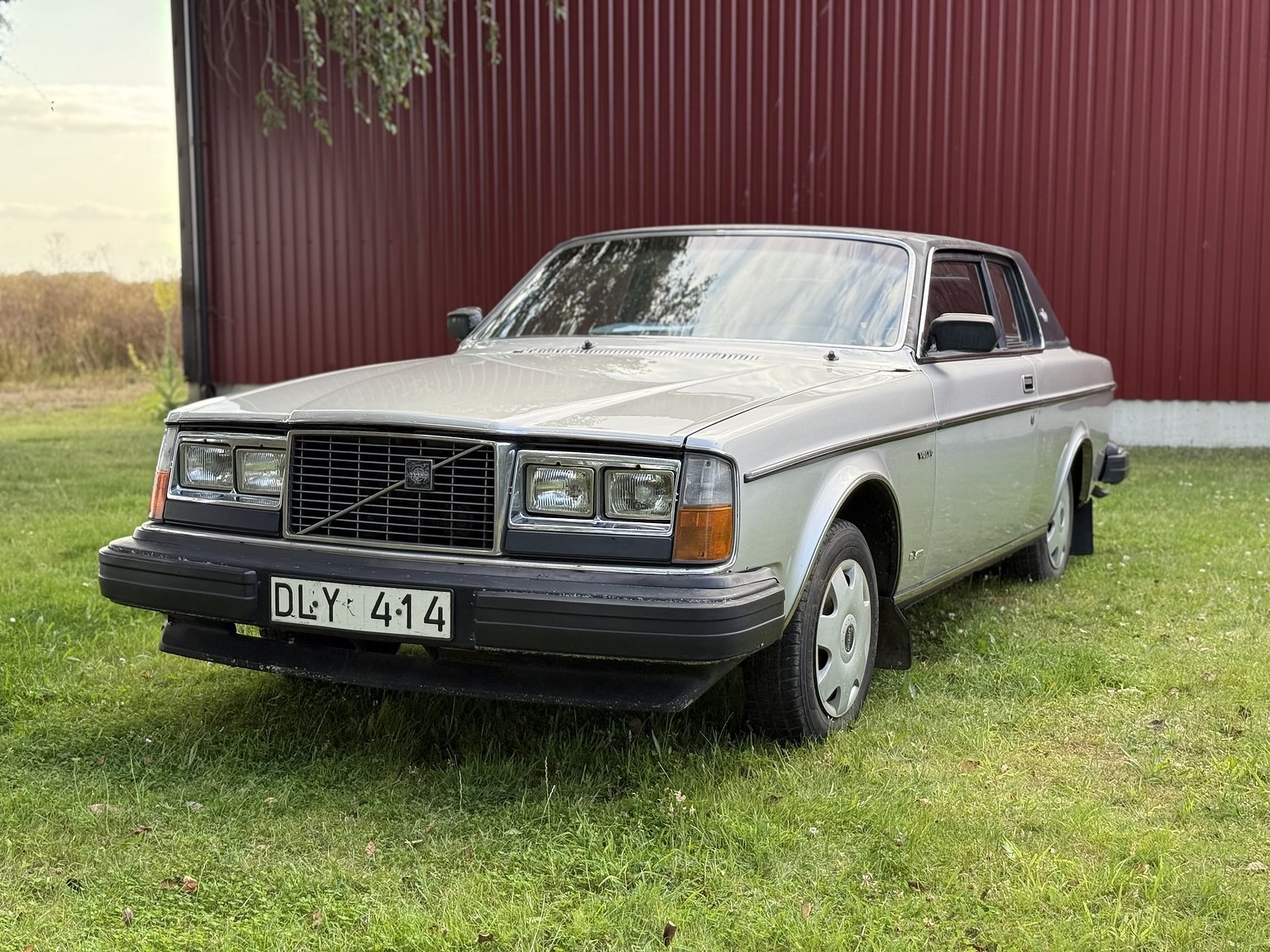 Exteriörbild på 1979 Volvo 262 C 2.8 V6 Automatisk
