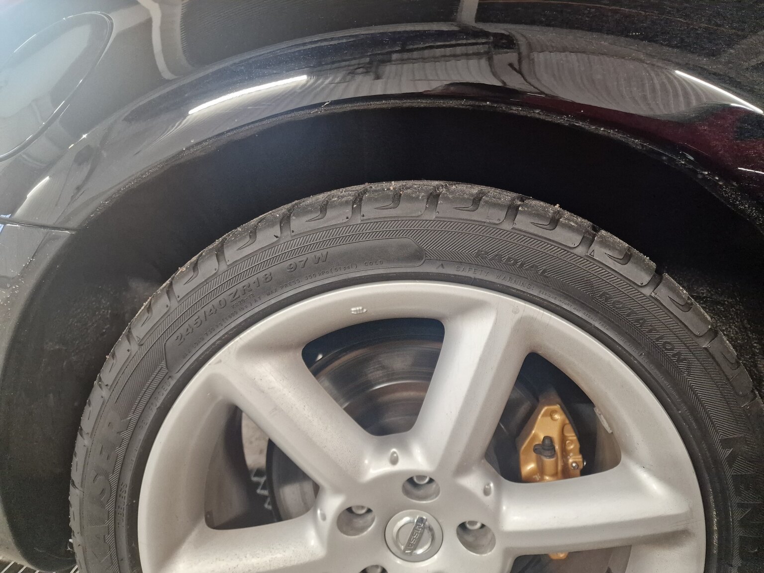 Exteriörbild på 2004 Nissan 350Z
