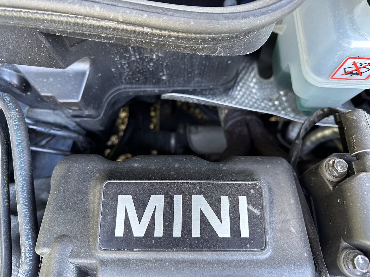 Image of 2004 Mini Cooper Convertible mechanics