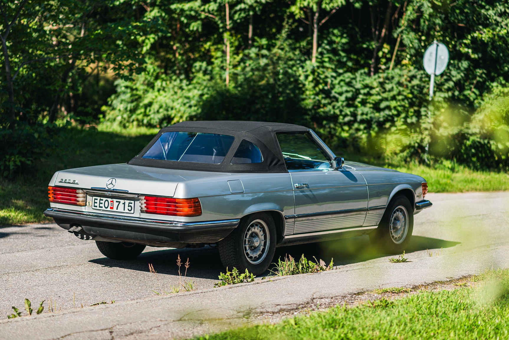 Exteriörbild på 1972 Mercedes-Benz 350 SL