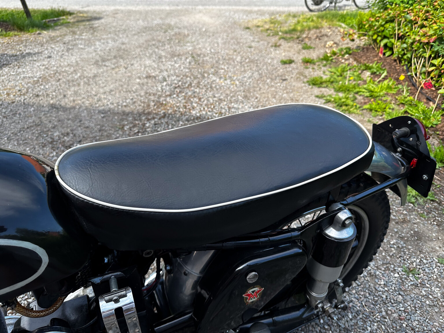 Exterior image of 1952 AJS 16MS 350cc Matchless-replica