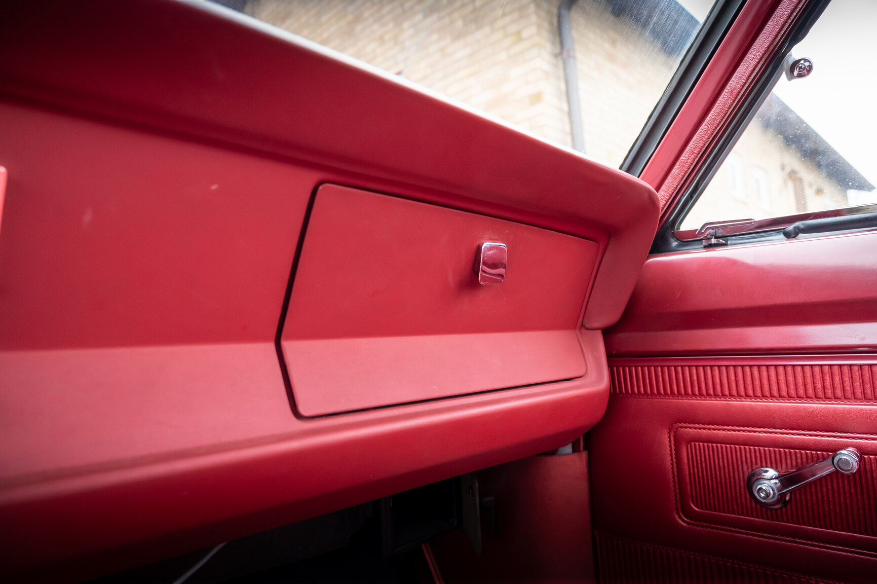 Interiörbild 1967 Plymouth Valiant V 100 Sedan