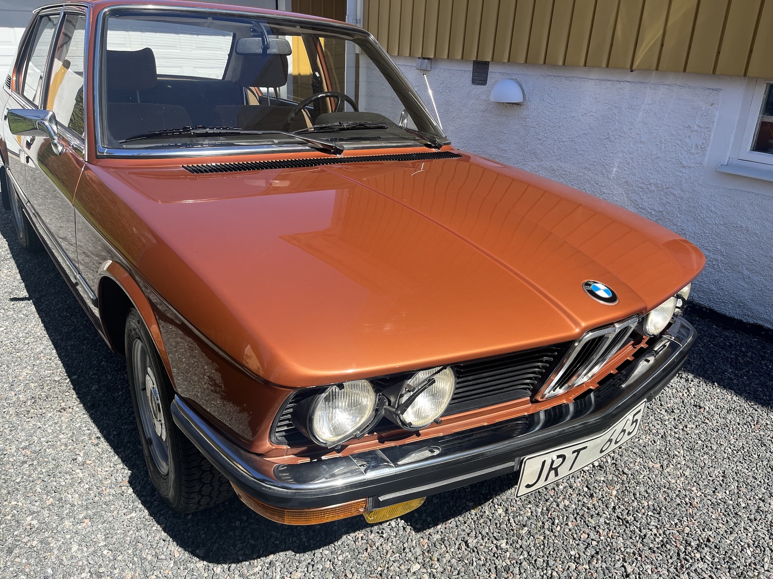 Exteriörbild på 1977 BMW 518 (8)