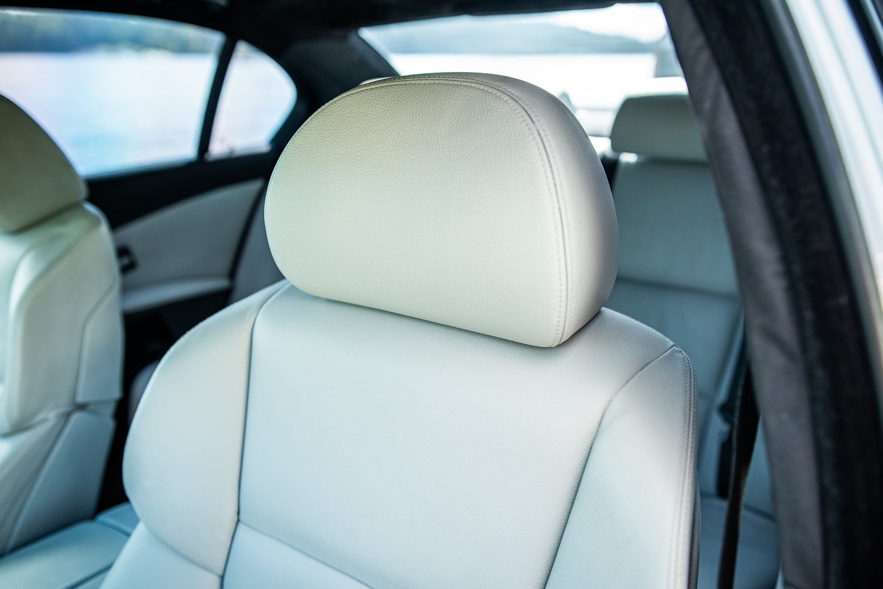 Interior image of 2006 BMW E60 M5