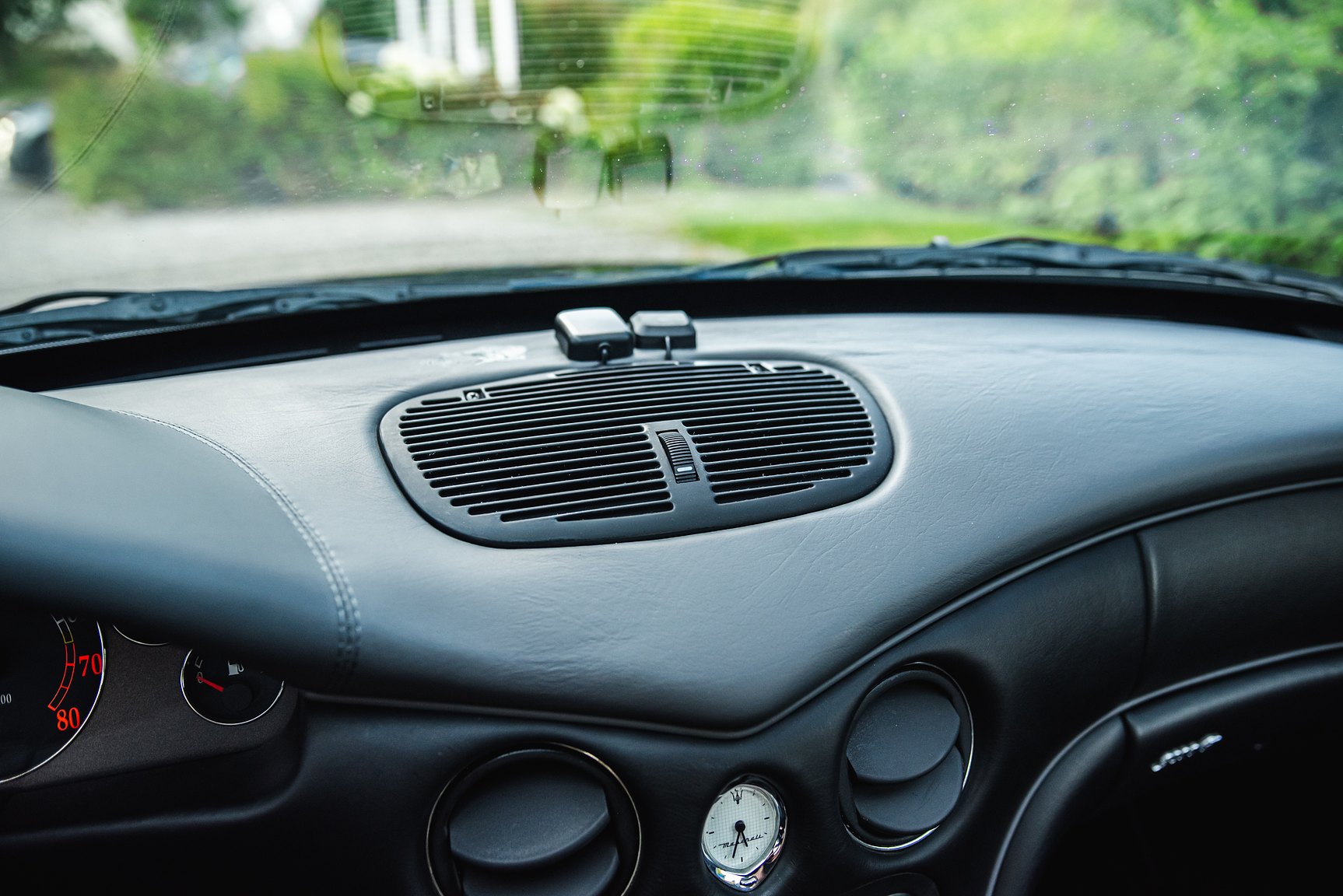 Interior image of 2000 Maserati 3200 GT
