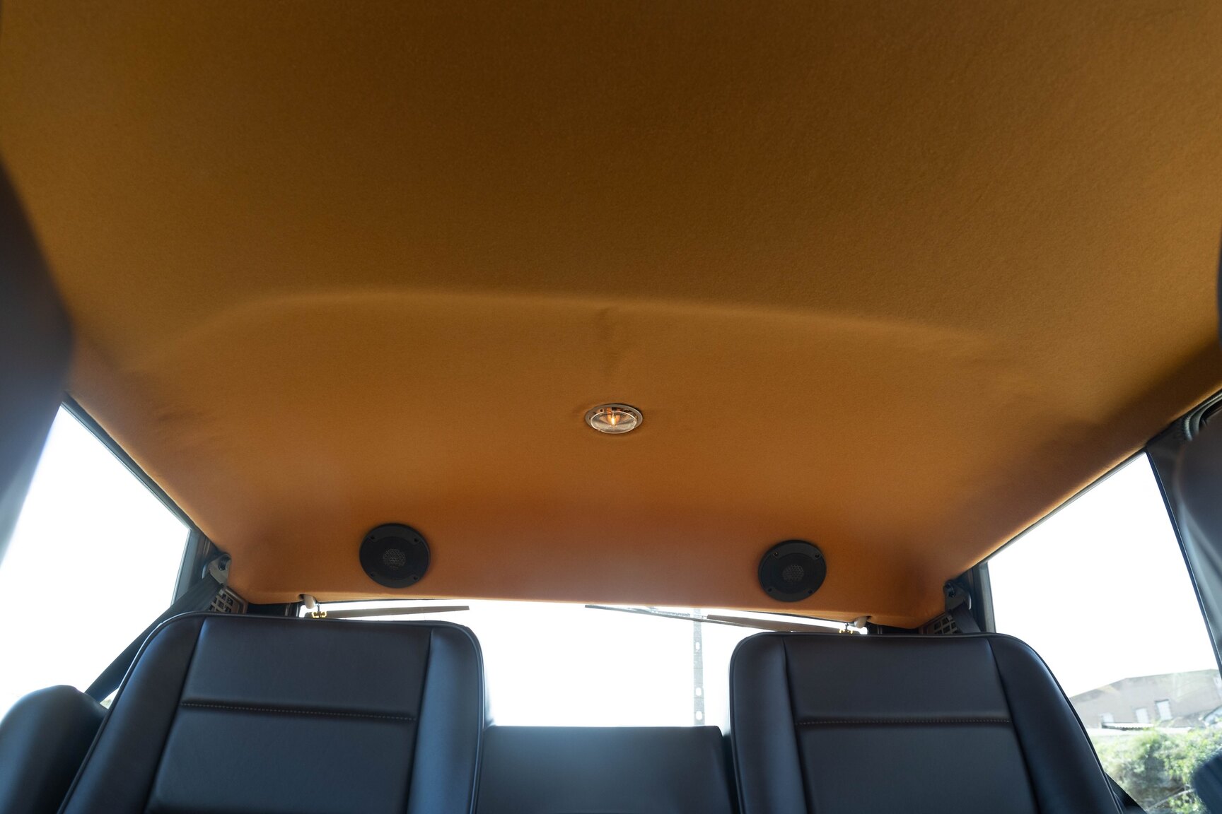 Innenraumfoto von 1991 Range Rover Restomod