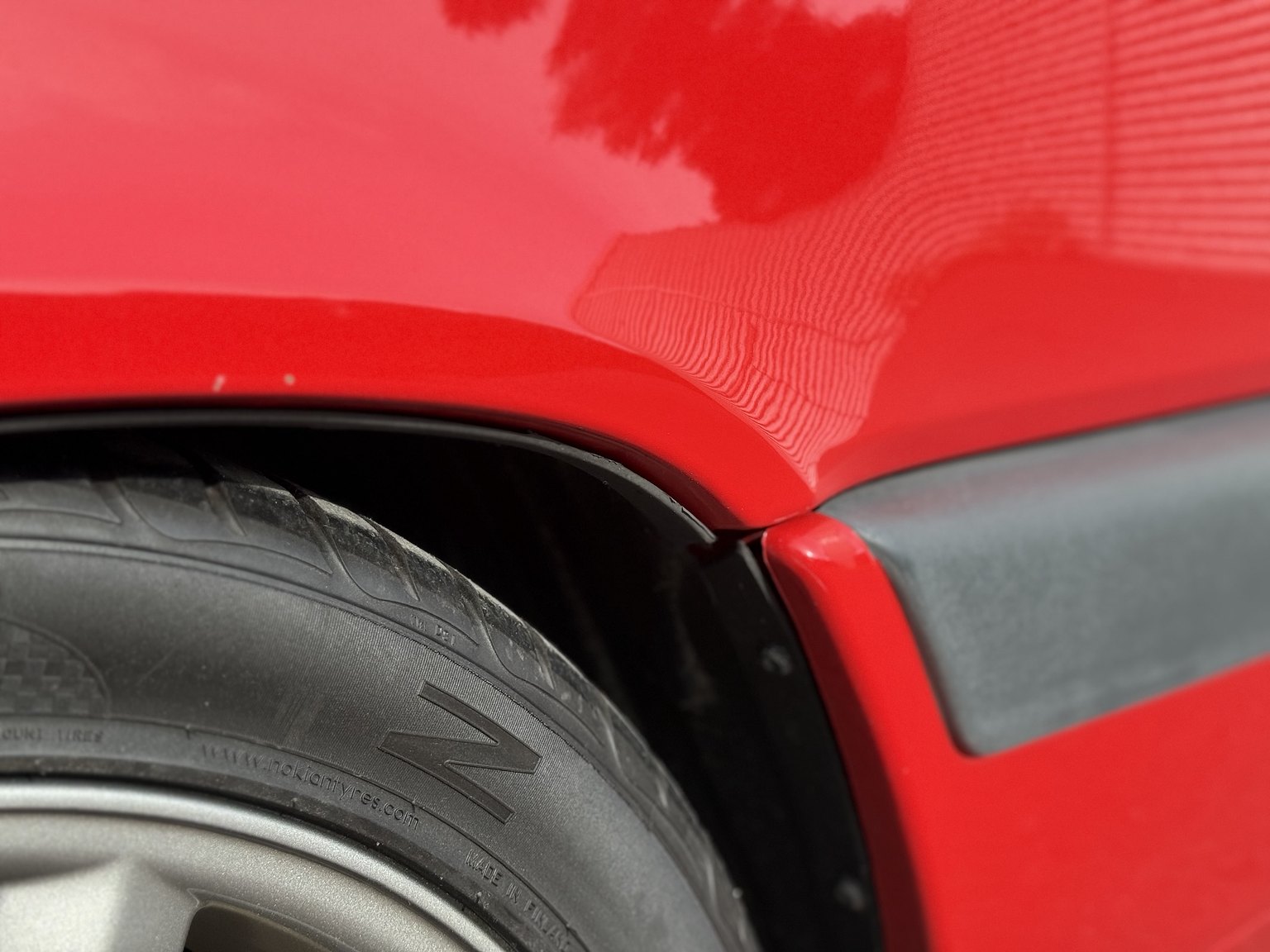 Exterior image of 1997 Volvo 850 R Kombi