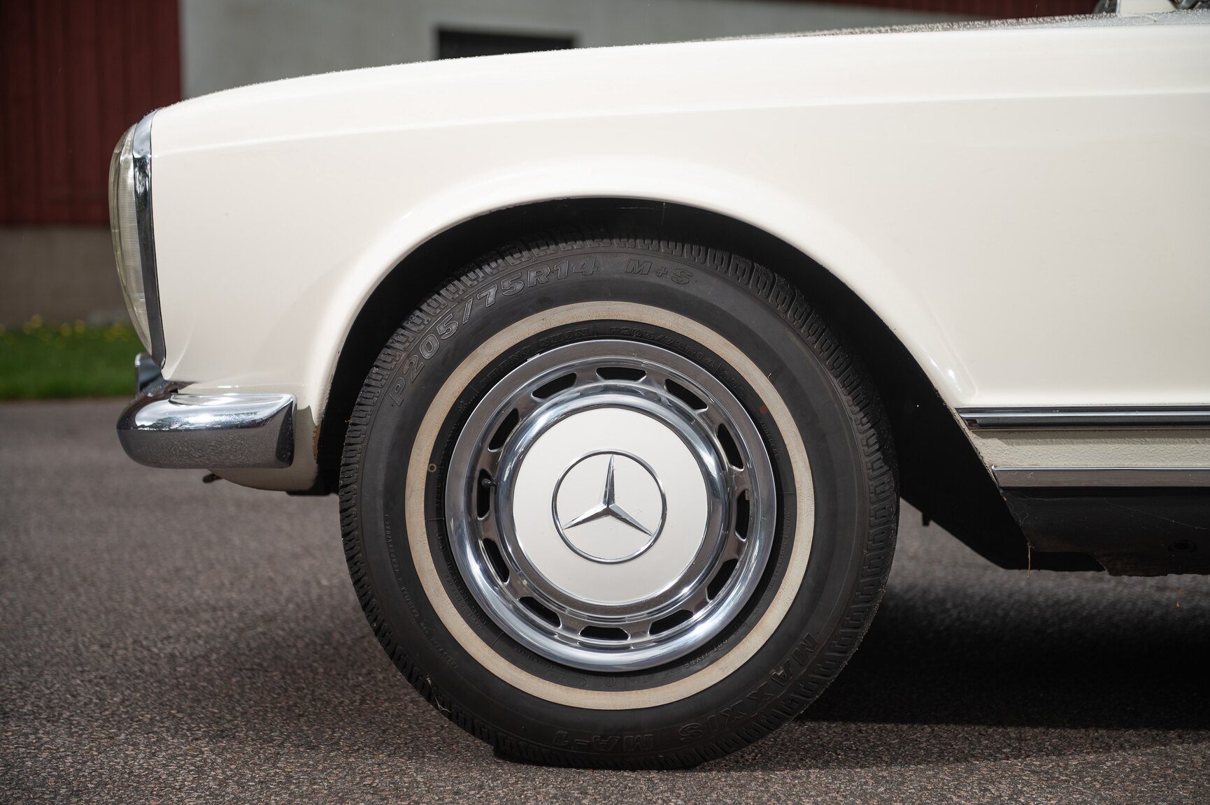 Aussenfoto 1968 Mercedes-Benz 280 SL Pagoda (63)