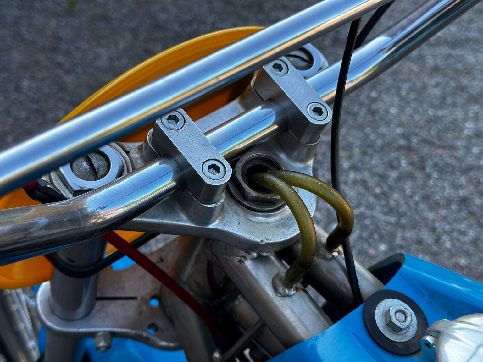 Exterior image of 1971 BSA Rickman Métisse 500