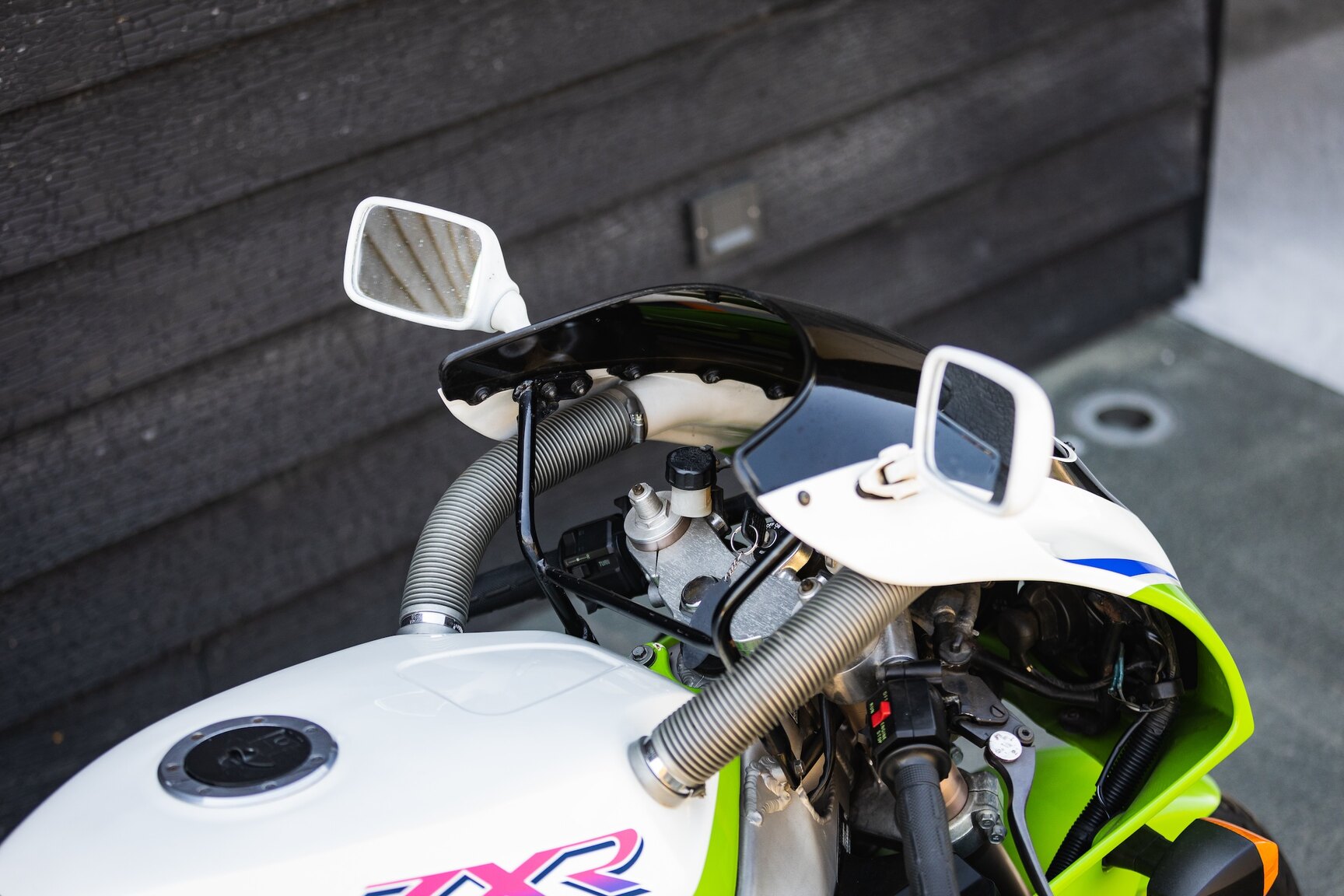 Exteriörbild på 1992 Kawasaki ZX 750 J