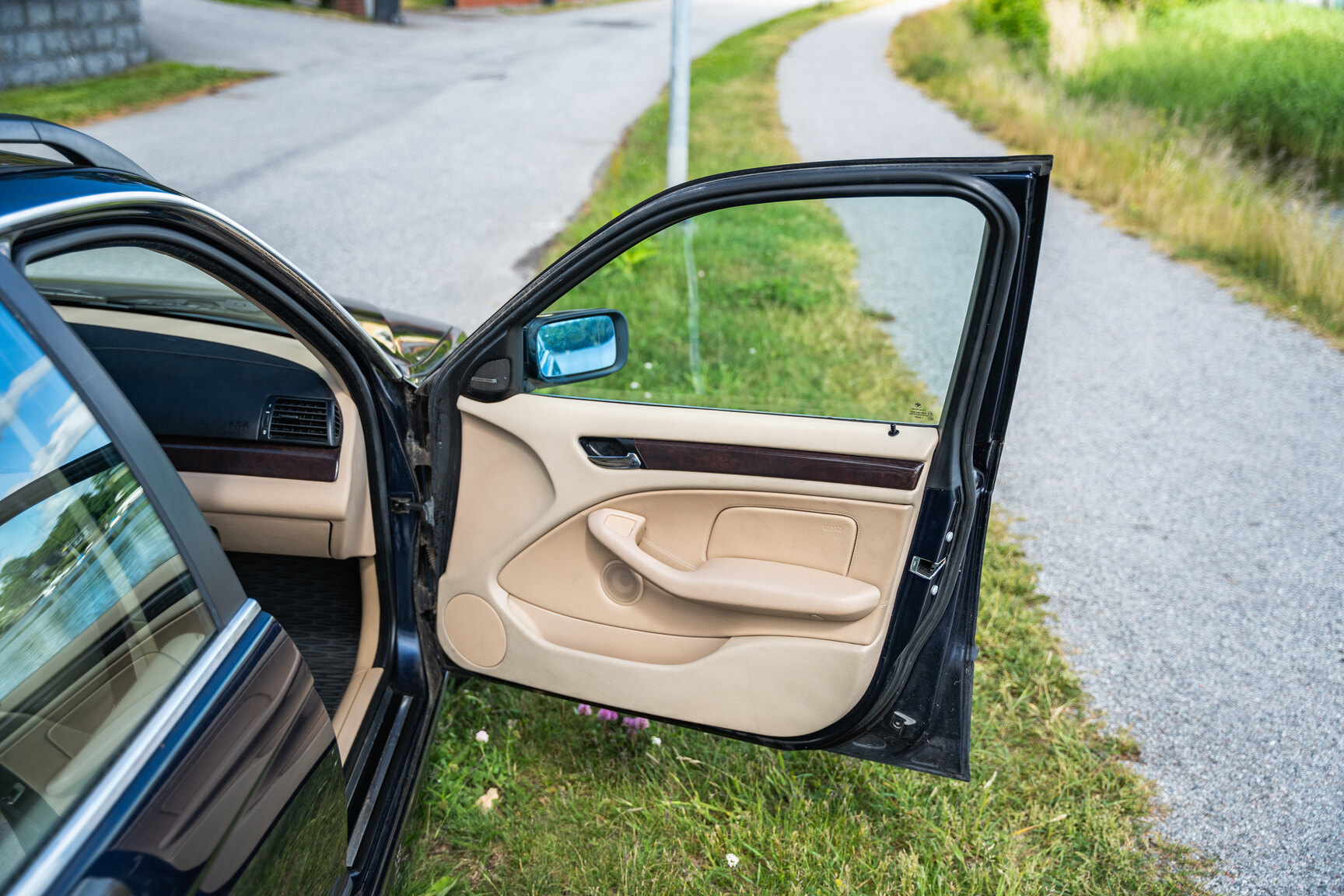 Innenraumfoto von 2003 BMW 320i Touring