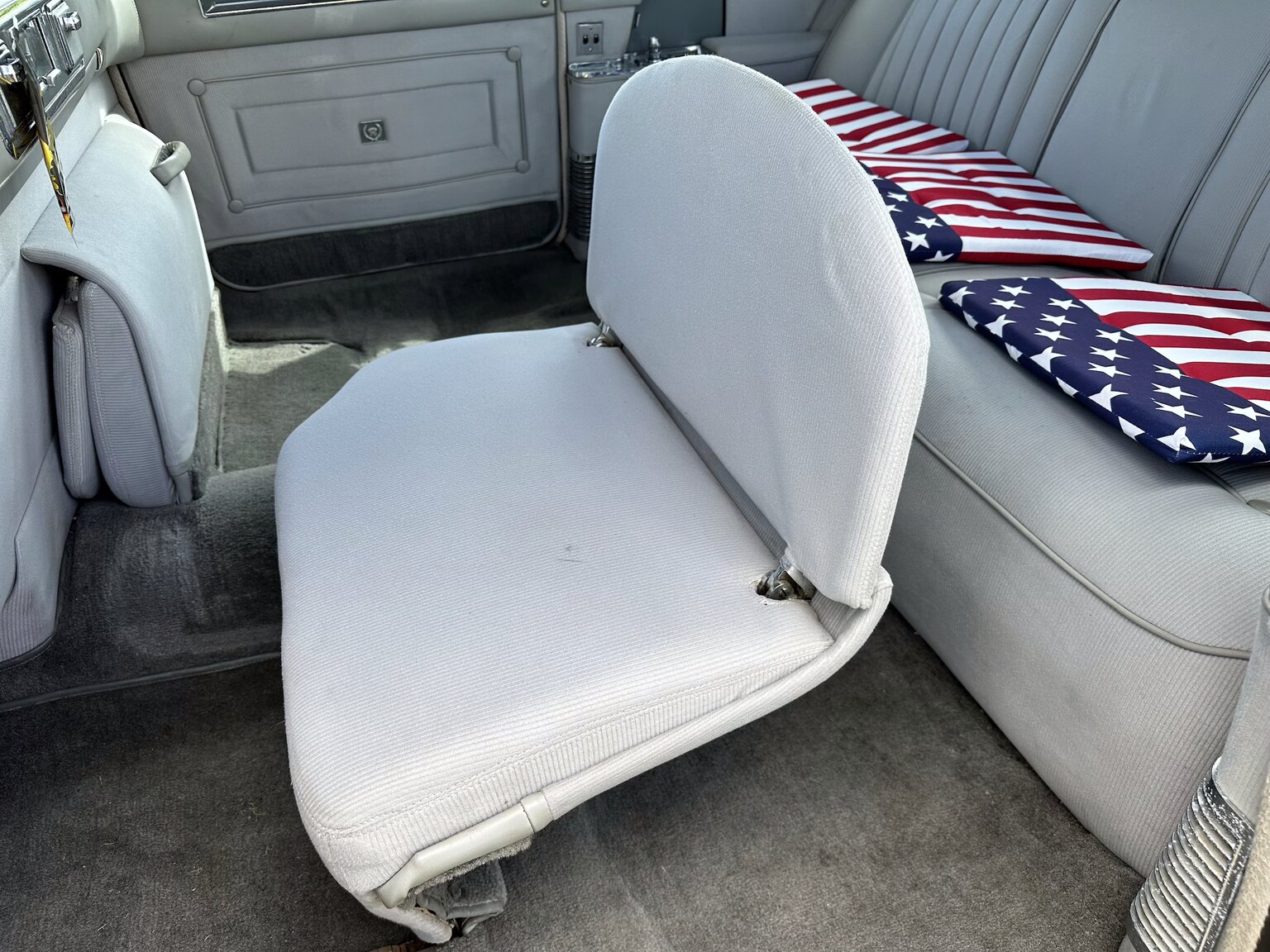 Innenraumfoto von 1964 Cadillac Fleetwood Seventy-Five Limousine (47)