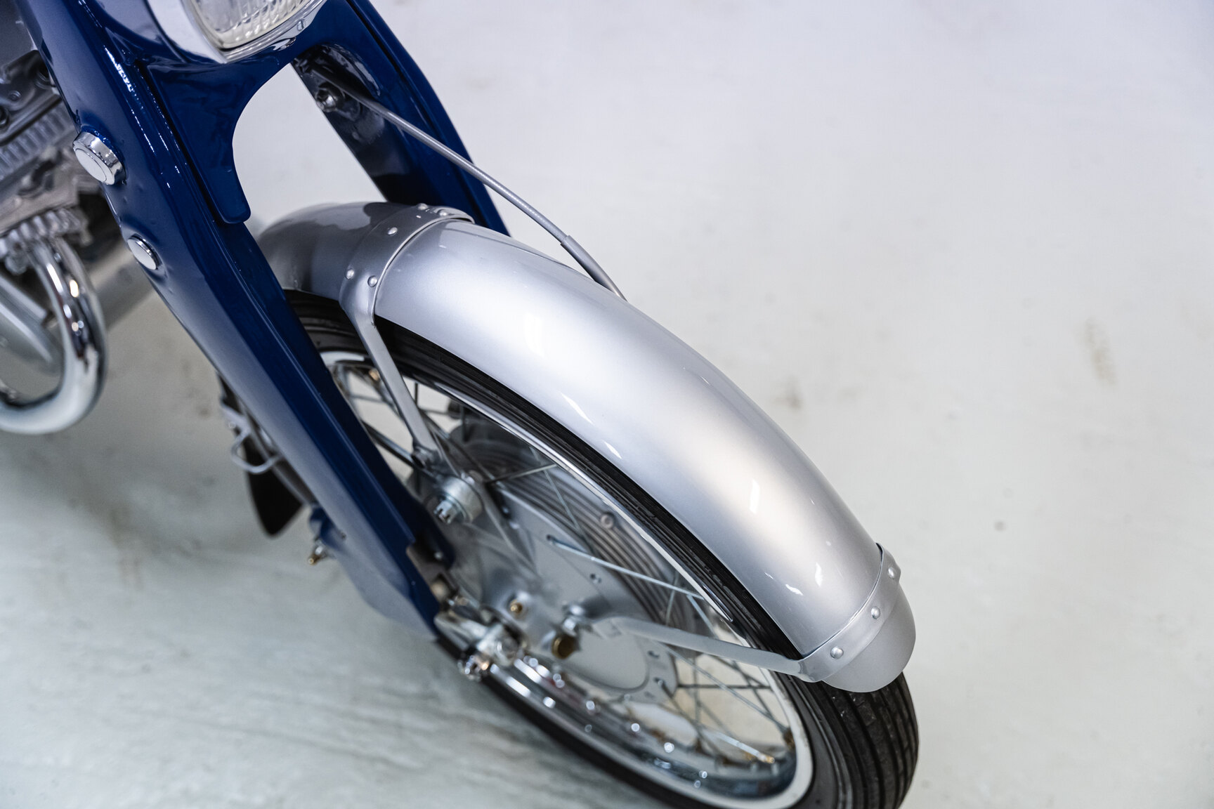 Exterior image of 1964 Honda CB92
