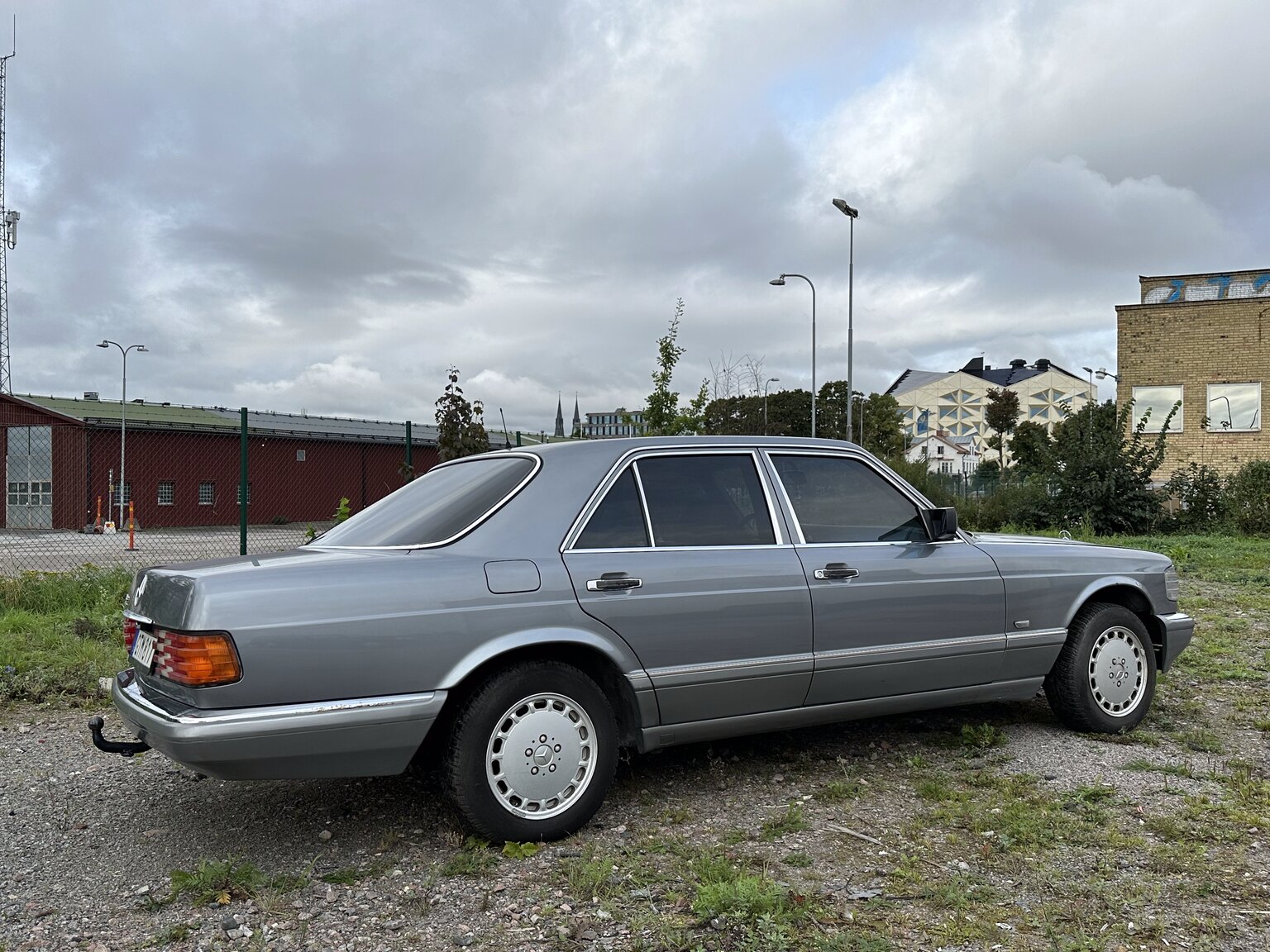Exterior image of 1987 Mercedes 300 SE