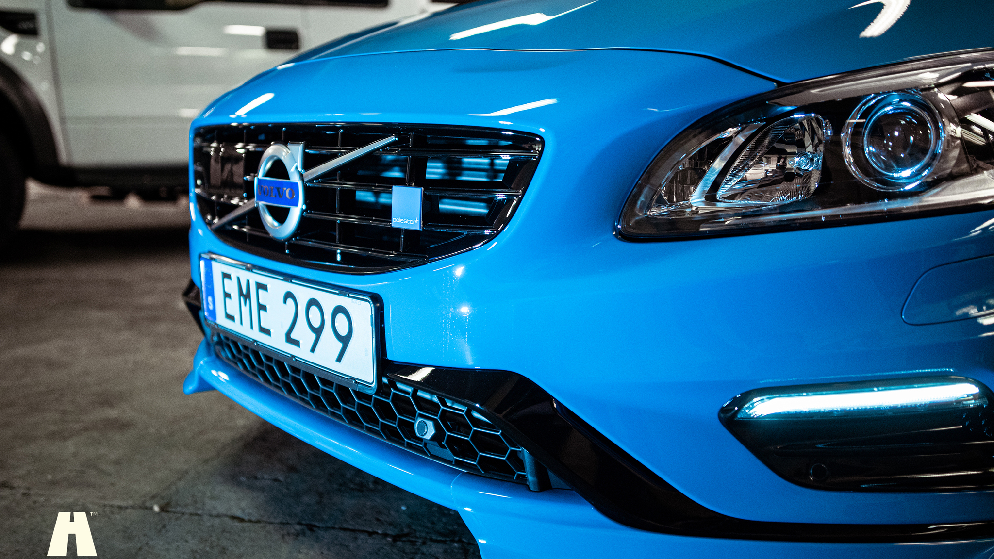 Exteriörbild på 2017 Volvo V60 Polestar T6