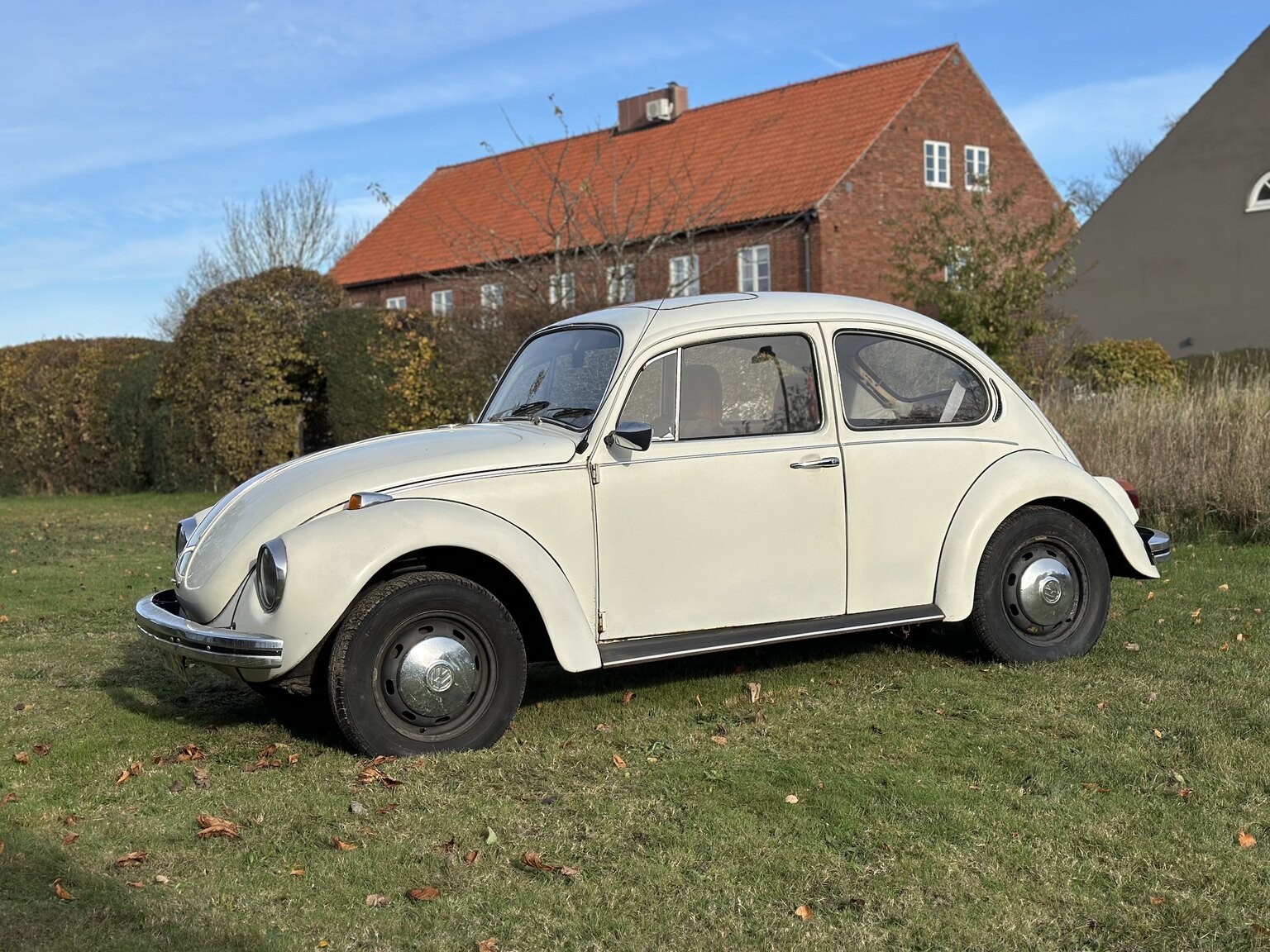 Exterior image of 1971 Volkswagen Beetle 1302 S