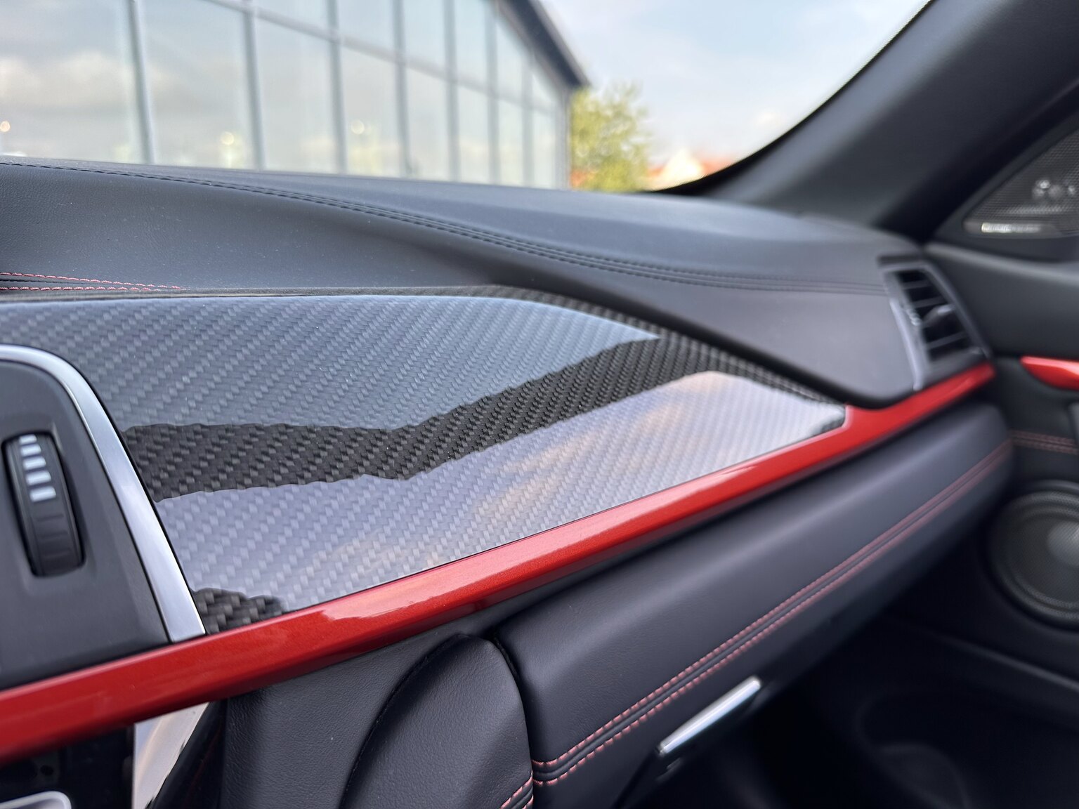 Interiörbild 2018 BMW M4 Competition Convertible F83 Manual