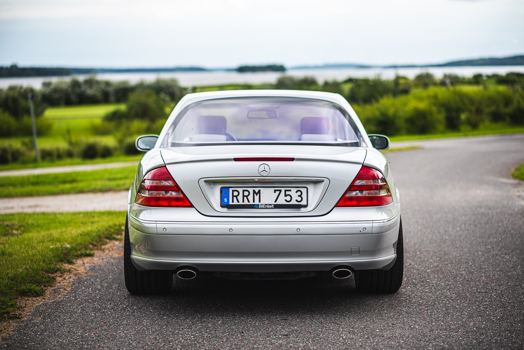Exterior image of 2000 Mercedes-Benz CL 500