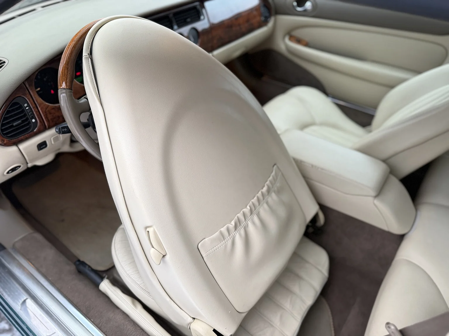 Interiörbild 1997 Jaguar XK8 (27)