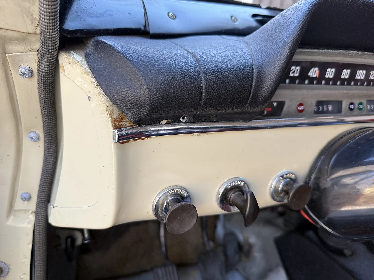 Interior image of 1964 Volvo Amazon (22)