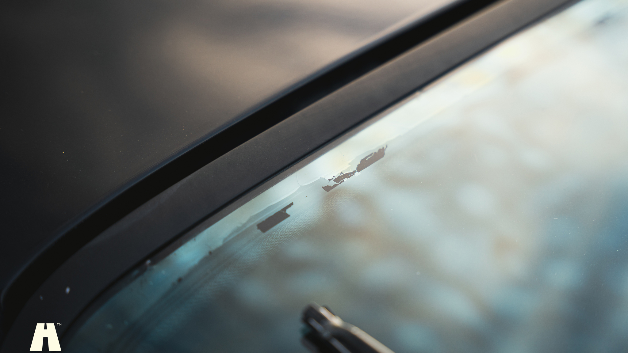 Exterior image of 1990 Porsche 944 S2 (77)