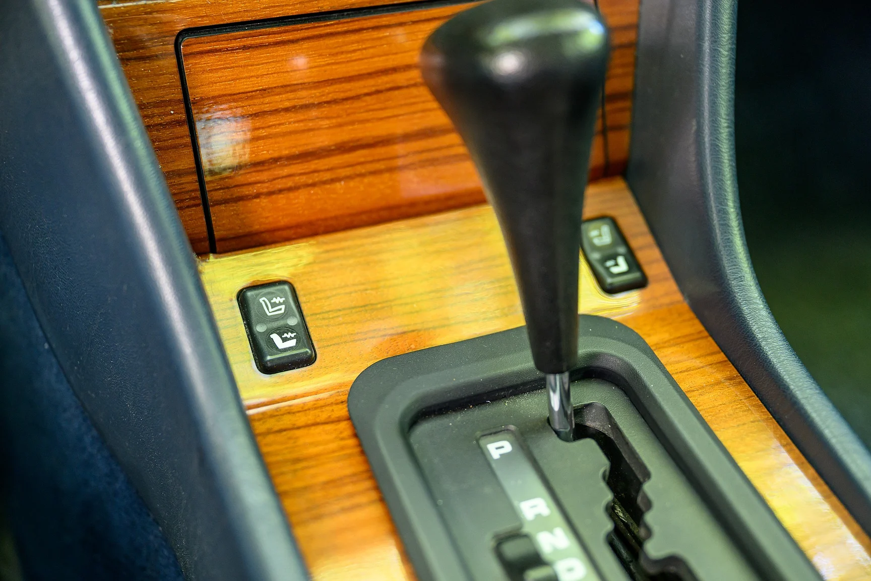 Innenraumfoto von 1992 Mercedes-Benz 300 TE (24)