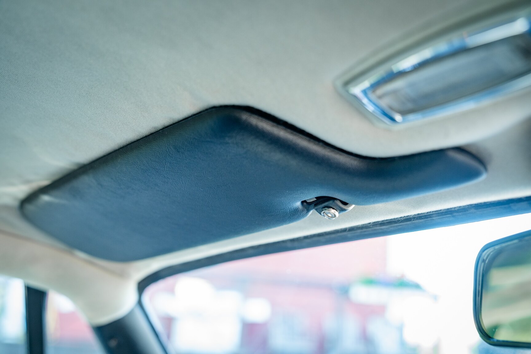 Interior image of 1985 Jaguar XJ-S HE