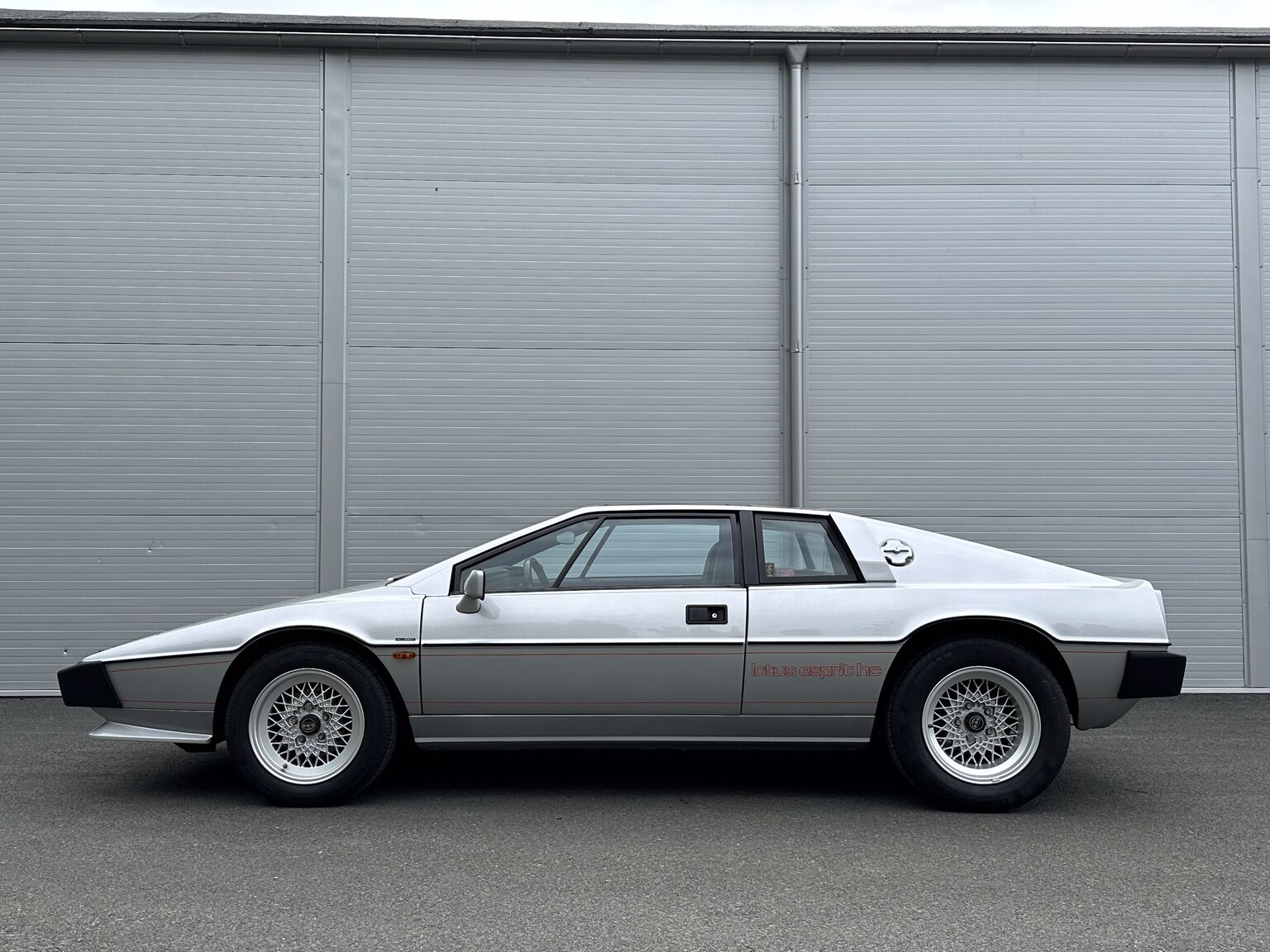 Exteriörbild på 1987 Lotus Esprit S3