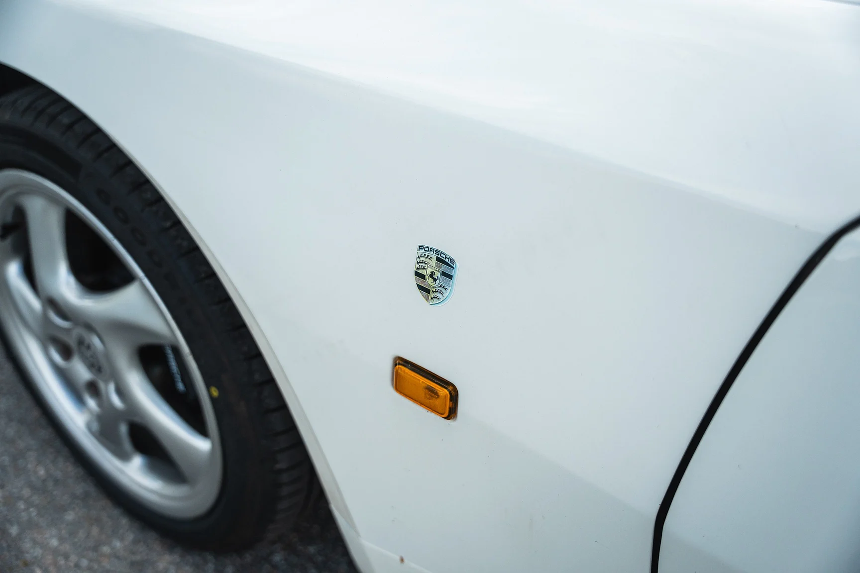 Exterior image of 1990 Porsche 944 S2 Cabriolet  (33)
