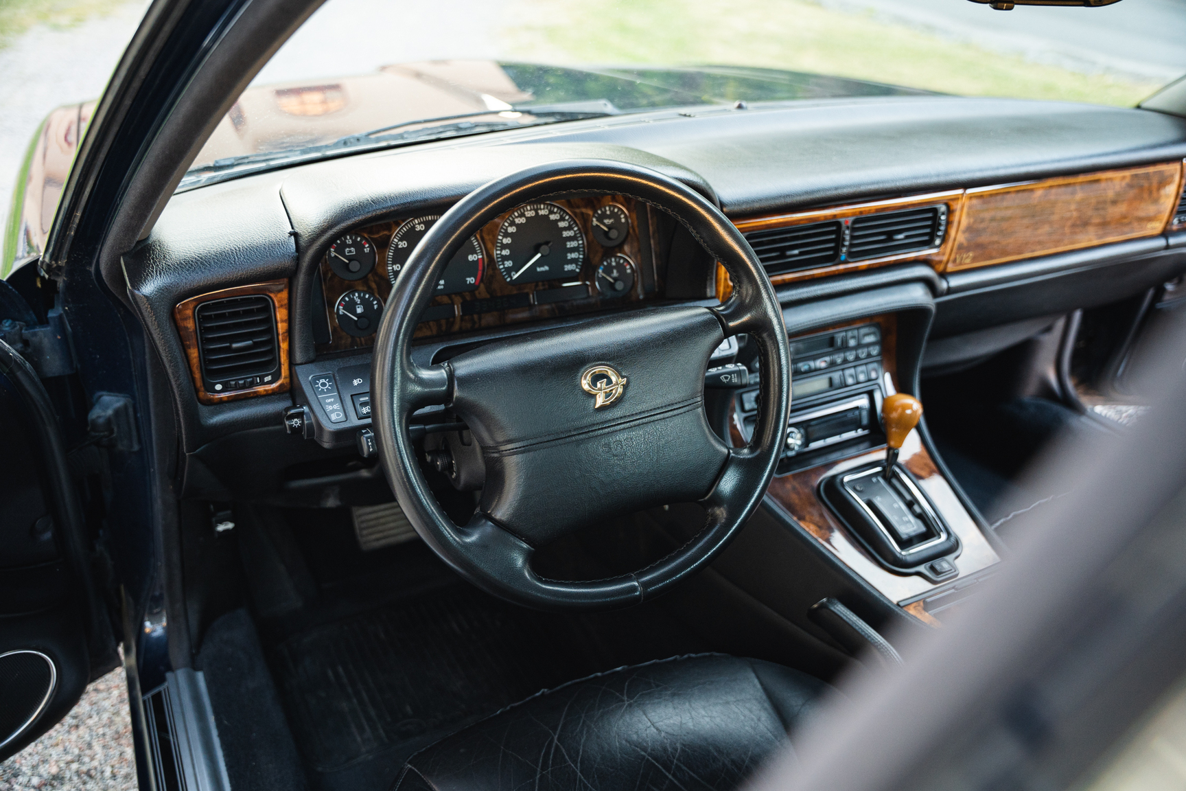 Innenraumfoto von 1995 Jaguar XJ Double SIX